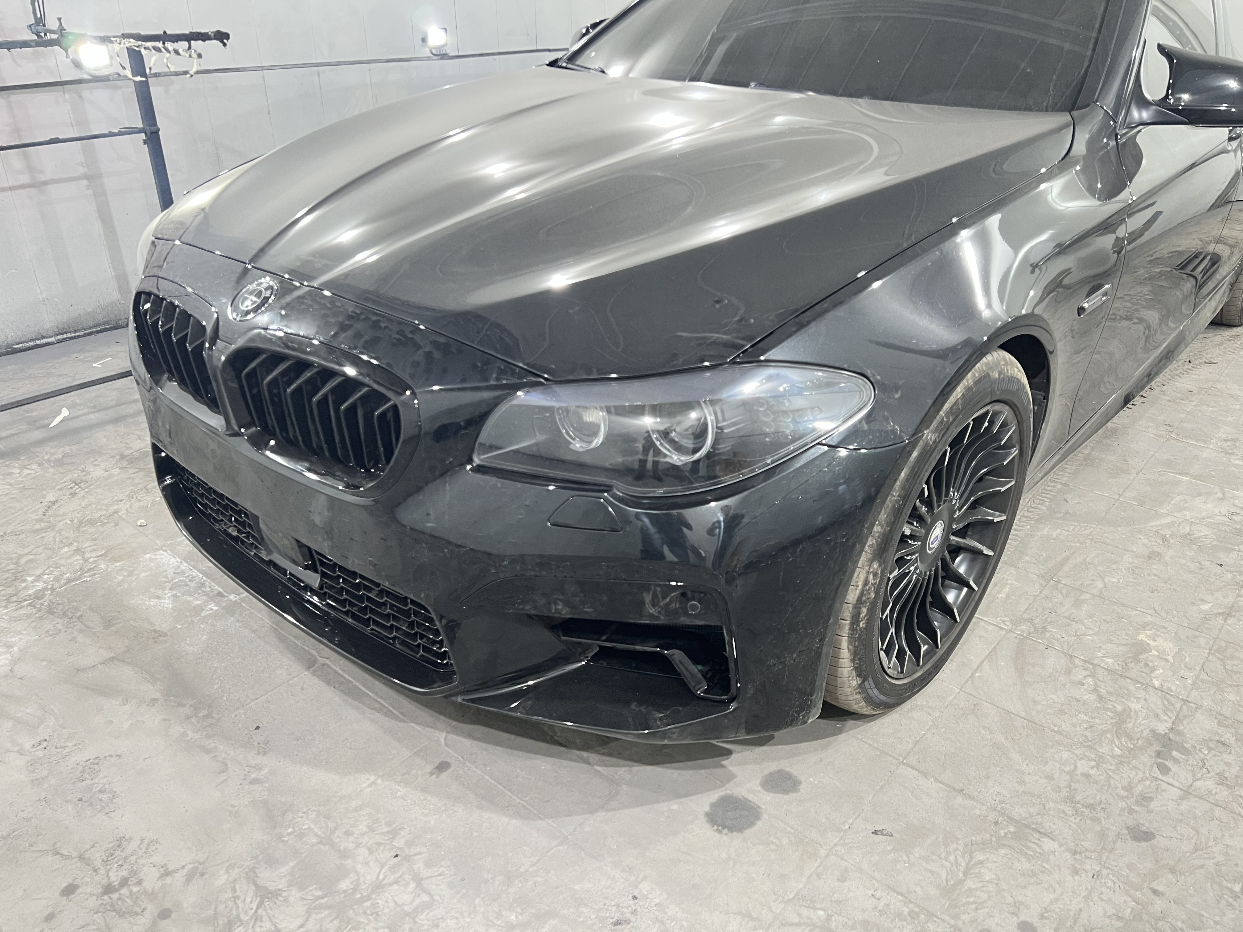 Передній бампер з ніздрями у стилі M5 F90 G30 для BMW 5 Series F10 F11 2010-2016 3