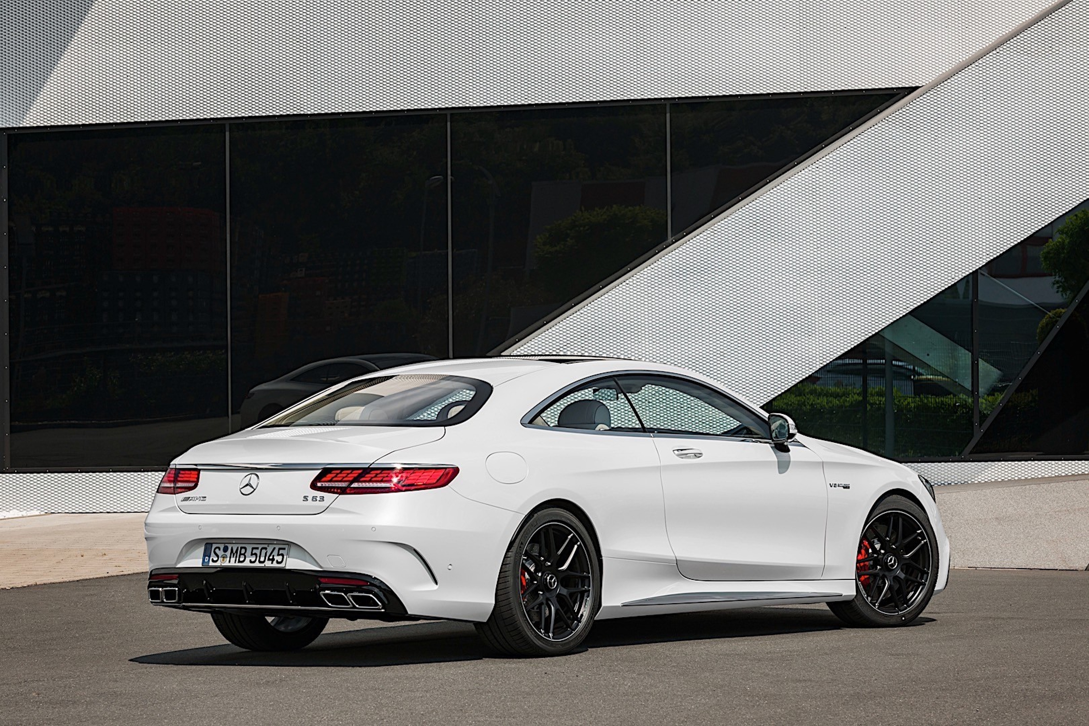 Дифузор (заднього бампера) Silver Black (стиль S63 AMG) на Mercedes-Benz S-Class Coupe C217 2015-2017 року 3