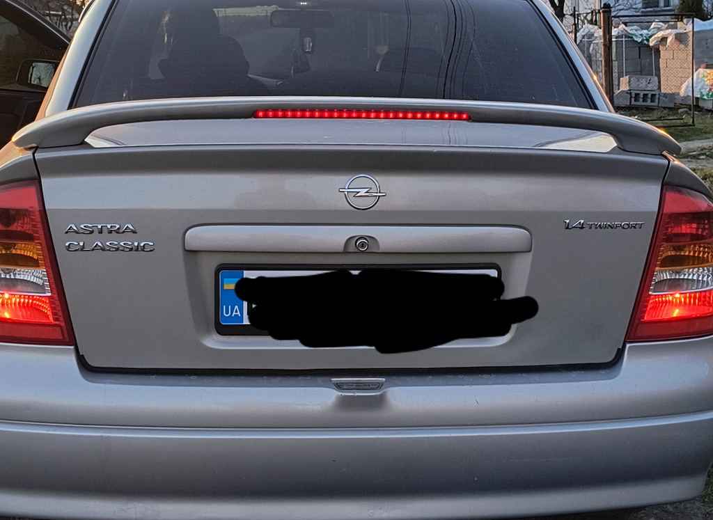 Спойлер Sedan (під фарбування) 4