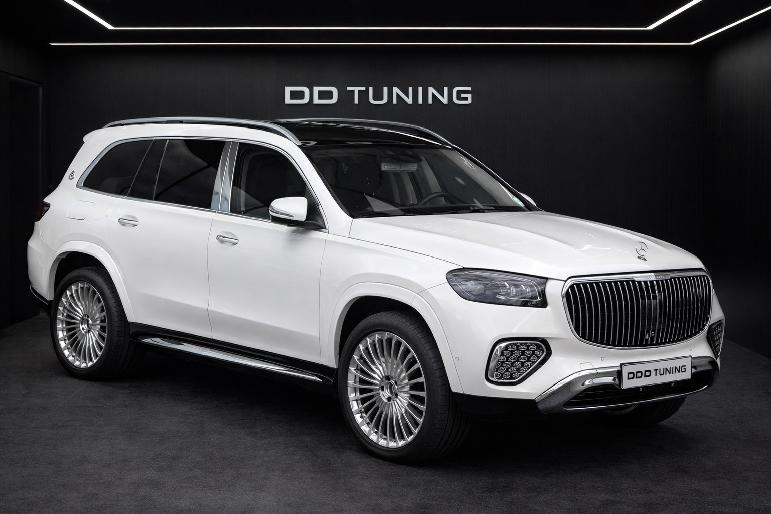 Передній бампер в зібраному вигляді Maybach GLS600 (2025-Design)