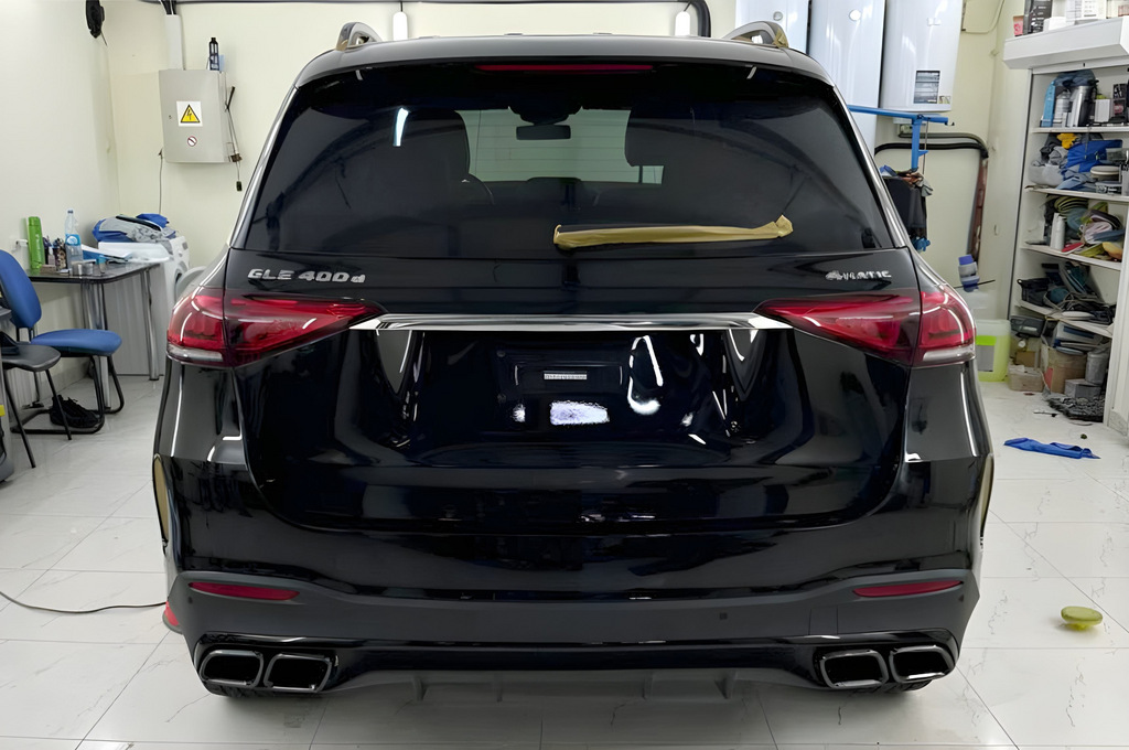 Задній дифузор з насадками GLE63 Black (2018-2026) 2