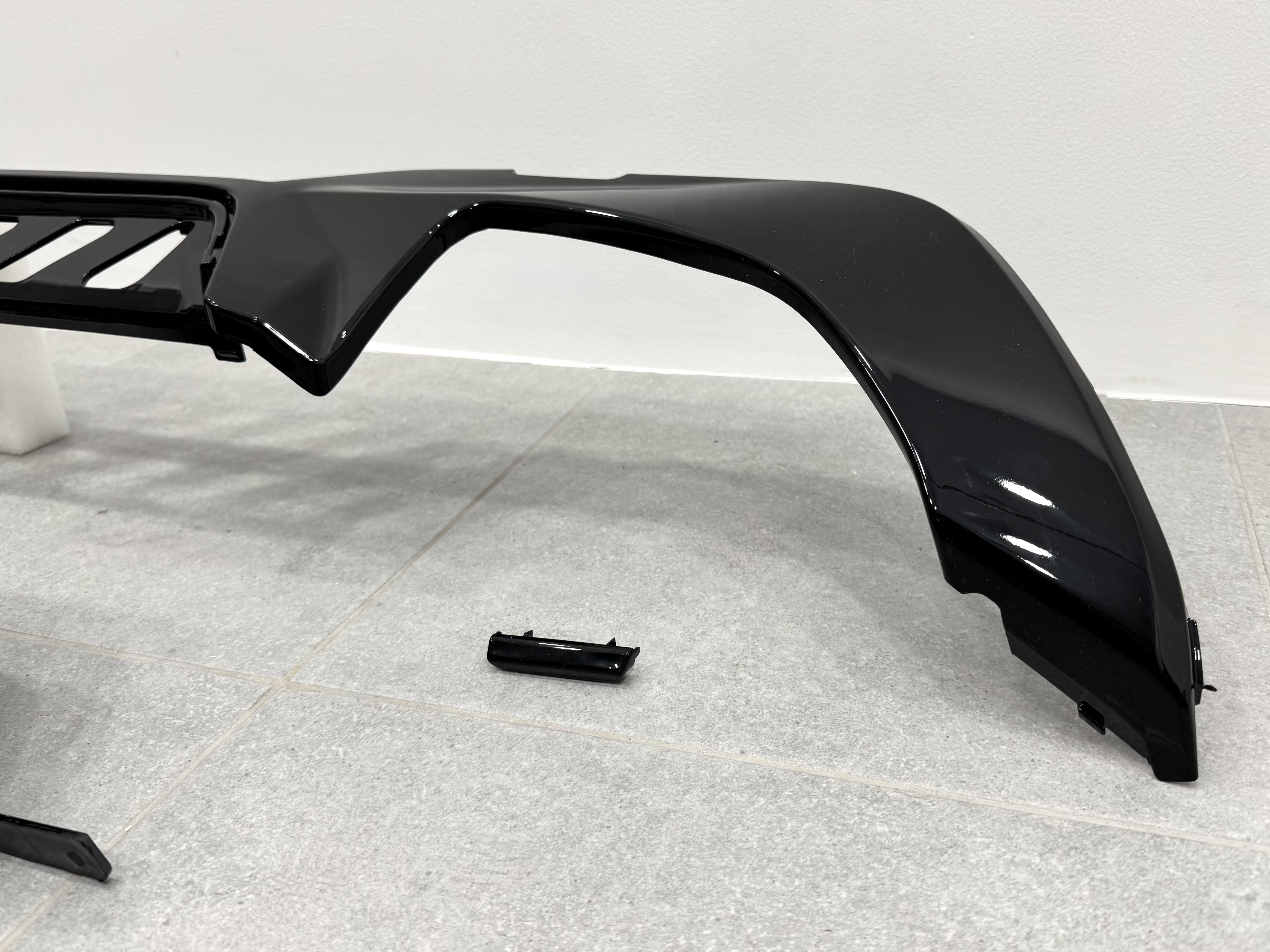 Дифузор заднього бампера + насадки вихлопа M-Performance М340 BMW 3 series G20 2018-2021 4