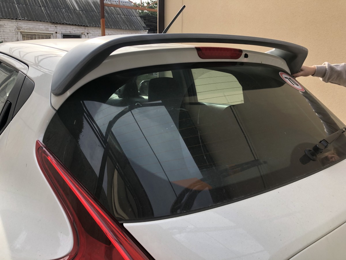 Спойлер козирок Nissan Juke 2011-2018 ABS пластик під фарбування 4