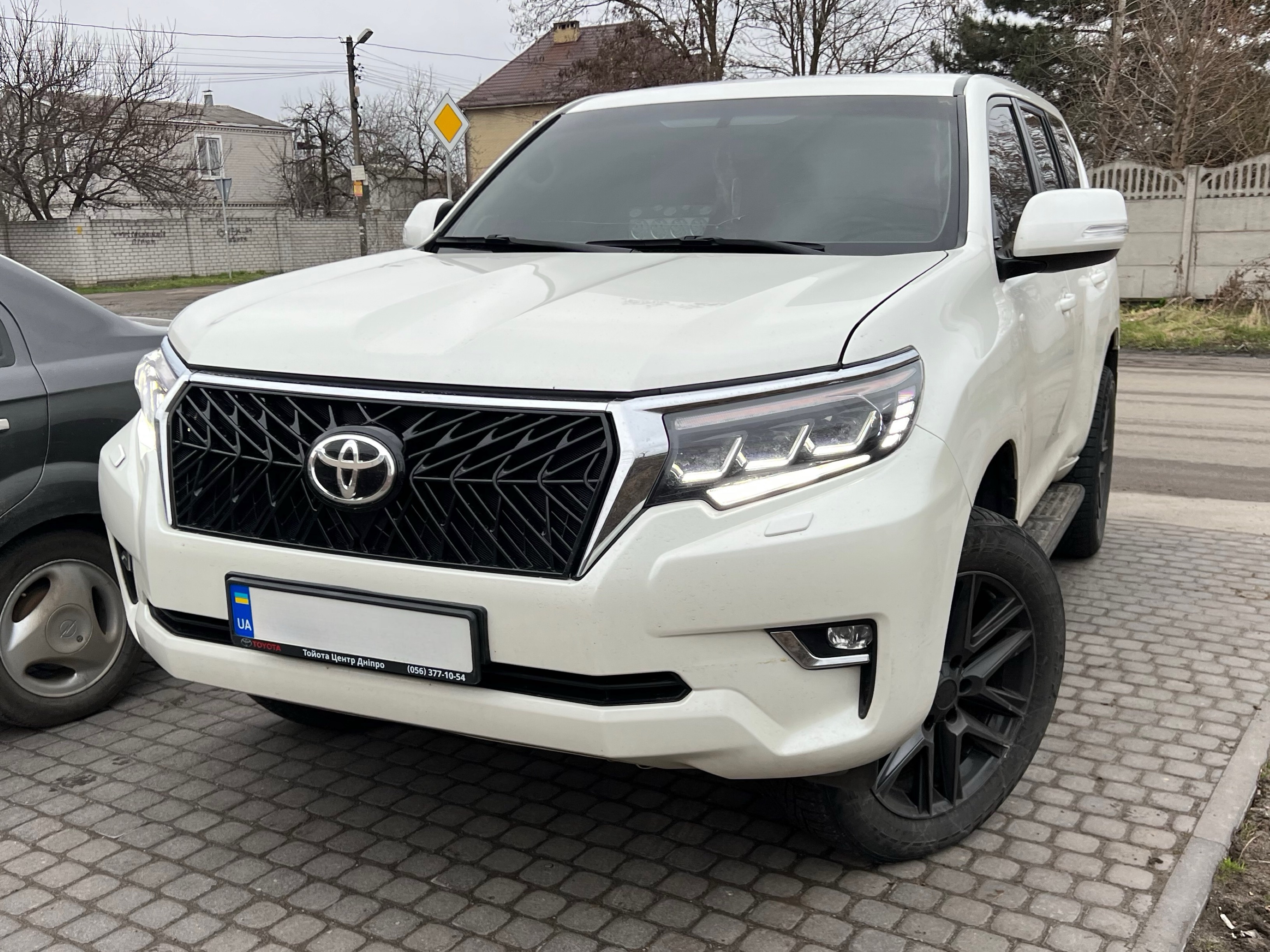 Решітка з віями TRD для Toyota Land Cruiser Prado 150 2018-2023 6