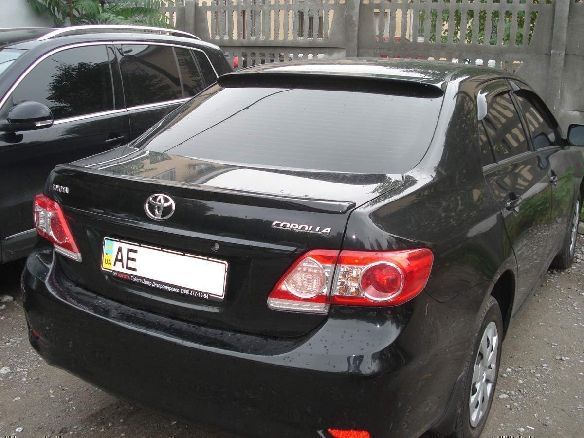 Спойлер ліп багажника Toyota Corolla 2007-2012 ABS пластик під фарбування 2
