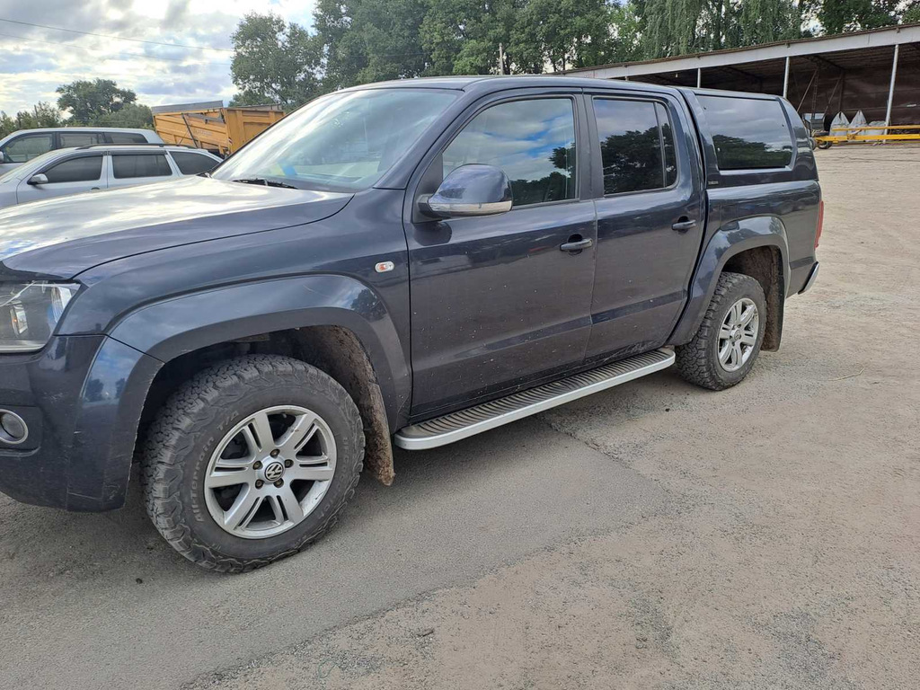 Бокові пороги Tayga Grey (2 шт., алюміній) 3