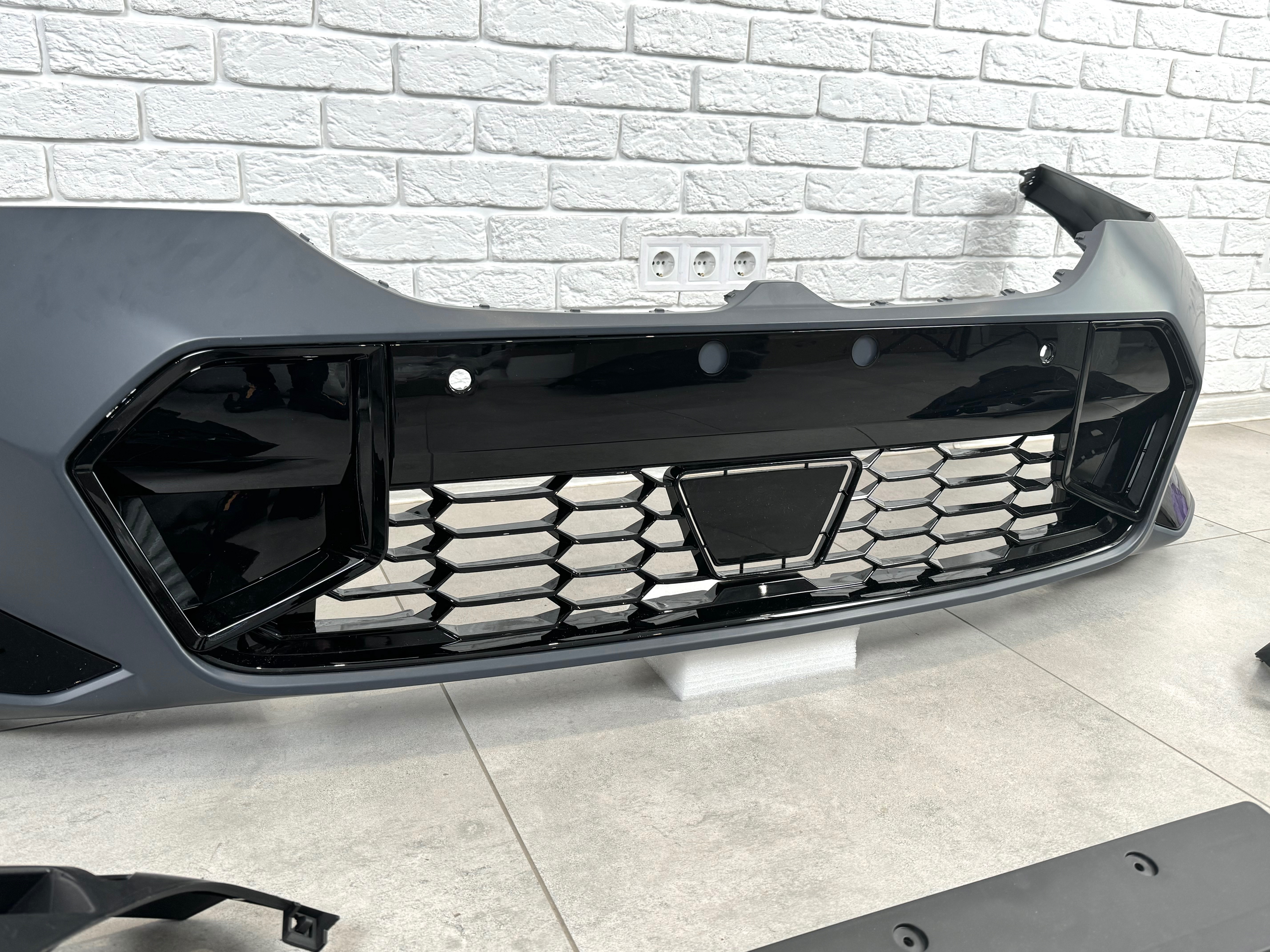 Комплект рестайлінгу обвіс BMW 3 series G20 2018-2022 в 2023+ 4