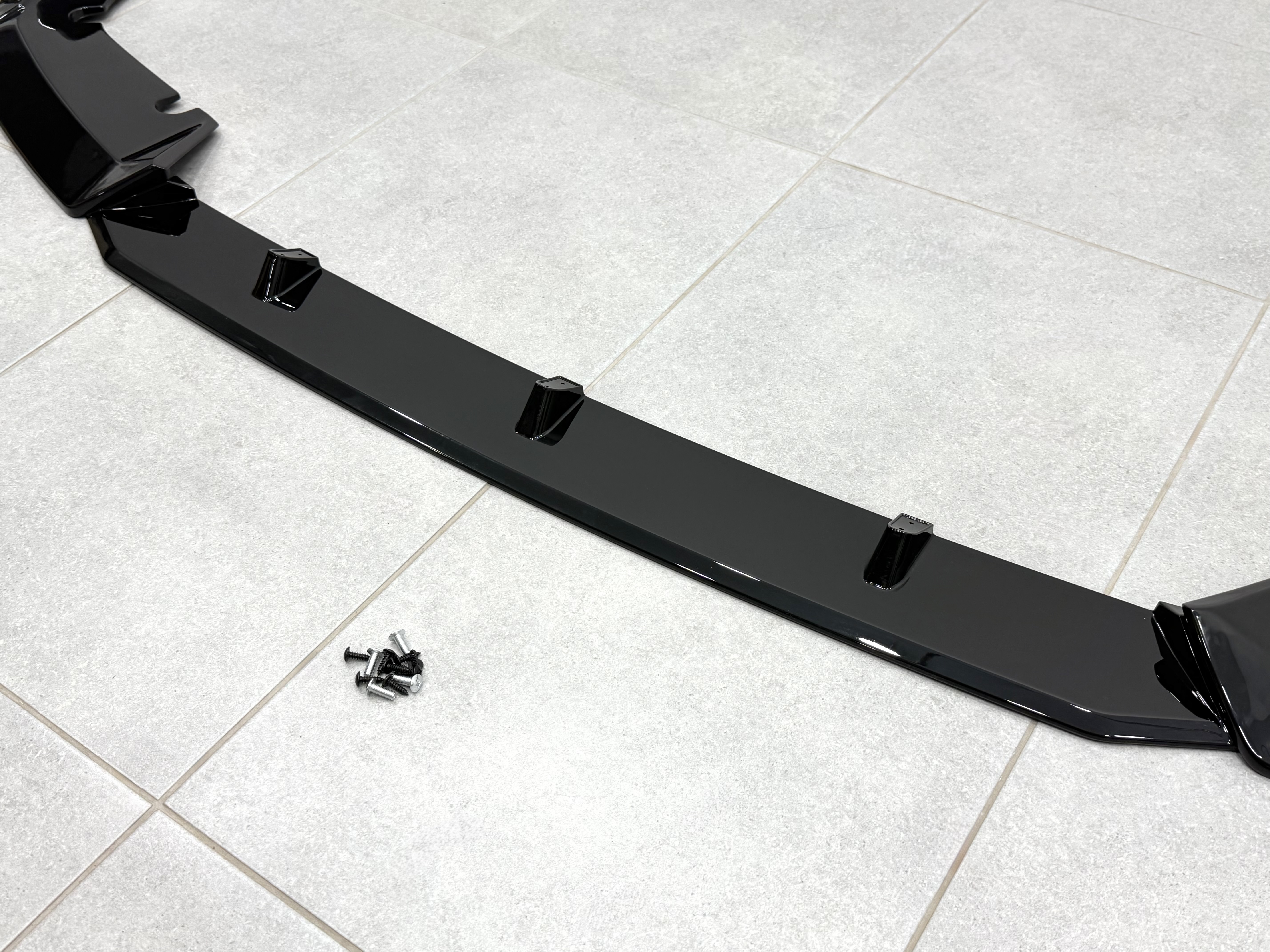 Юбка переднього бампера для BMW X5M G05 F95 2019-2022 ABS пластик, чорний глянець 3