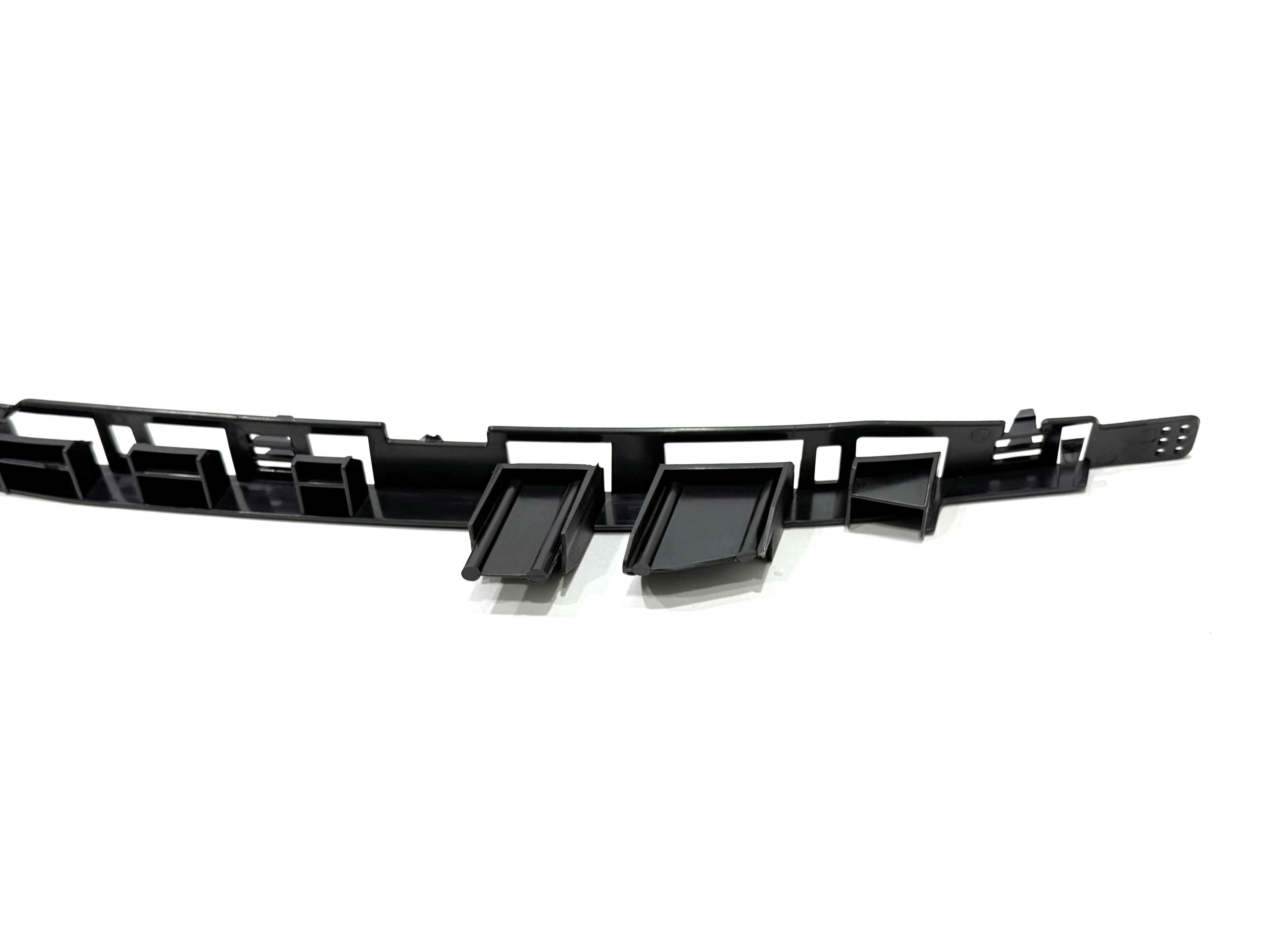 Демпфер переднього бампера M Paket 51118067656 BMW 5 series G30 / G31 2017-2020 дорест. 4
