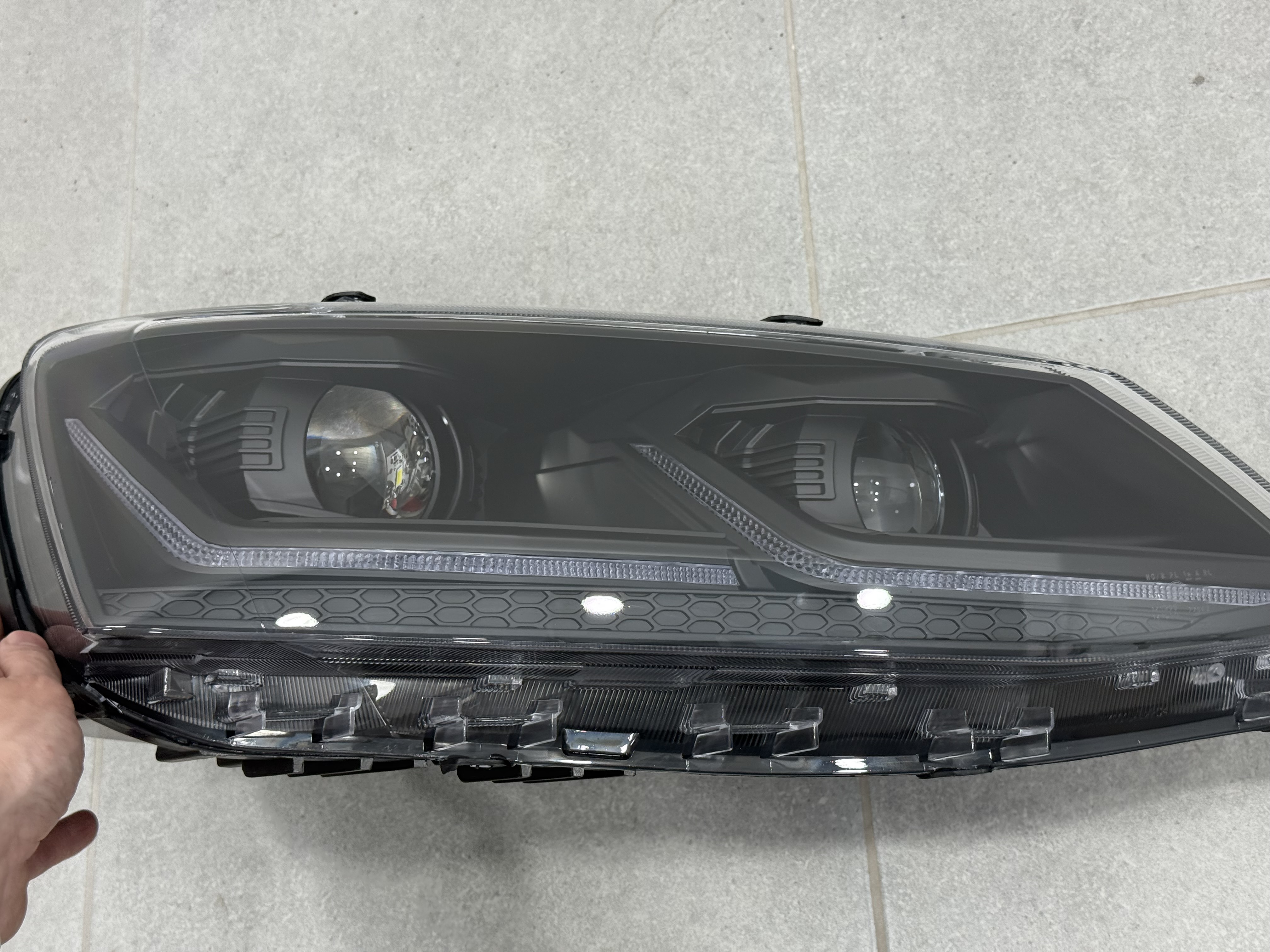 LED фари Volkswagen Jetta 6 2010-2018 5