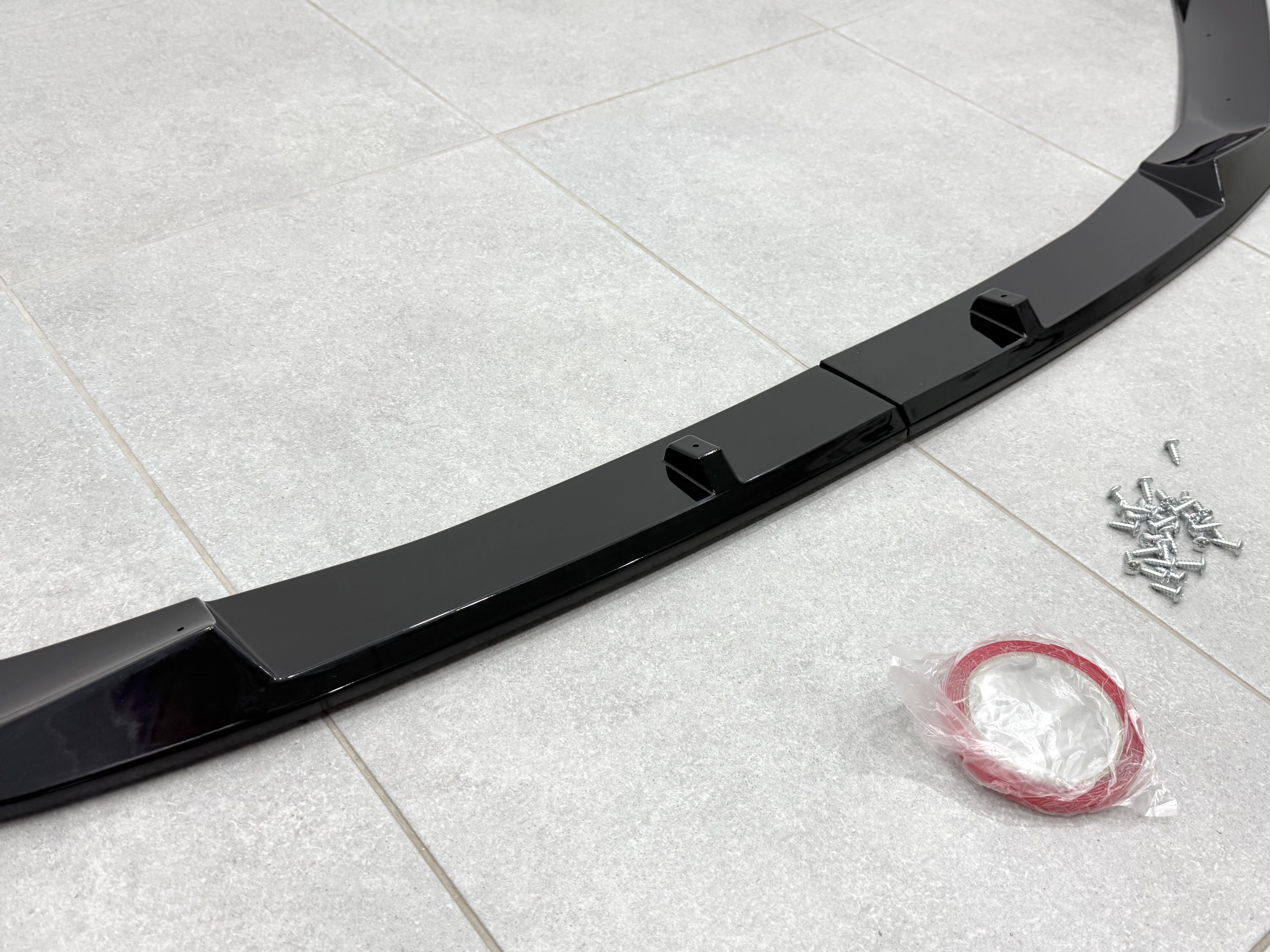 Накладка переднього бампера M-Paket BMW 5 series G30 G31 LCI 2020-2023, чорний глянець 6