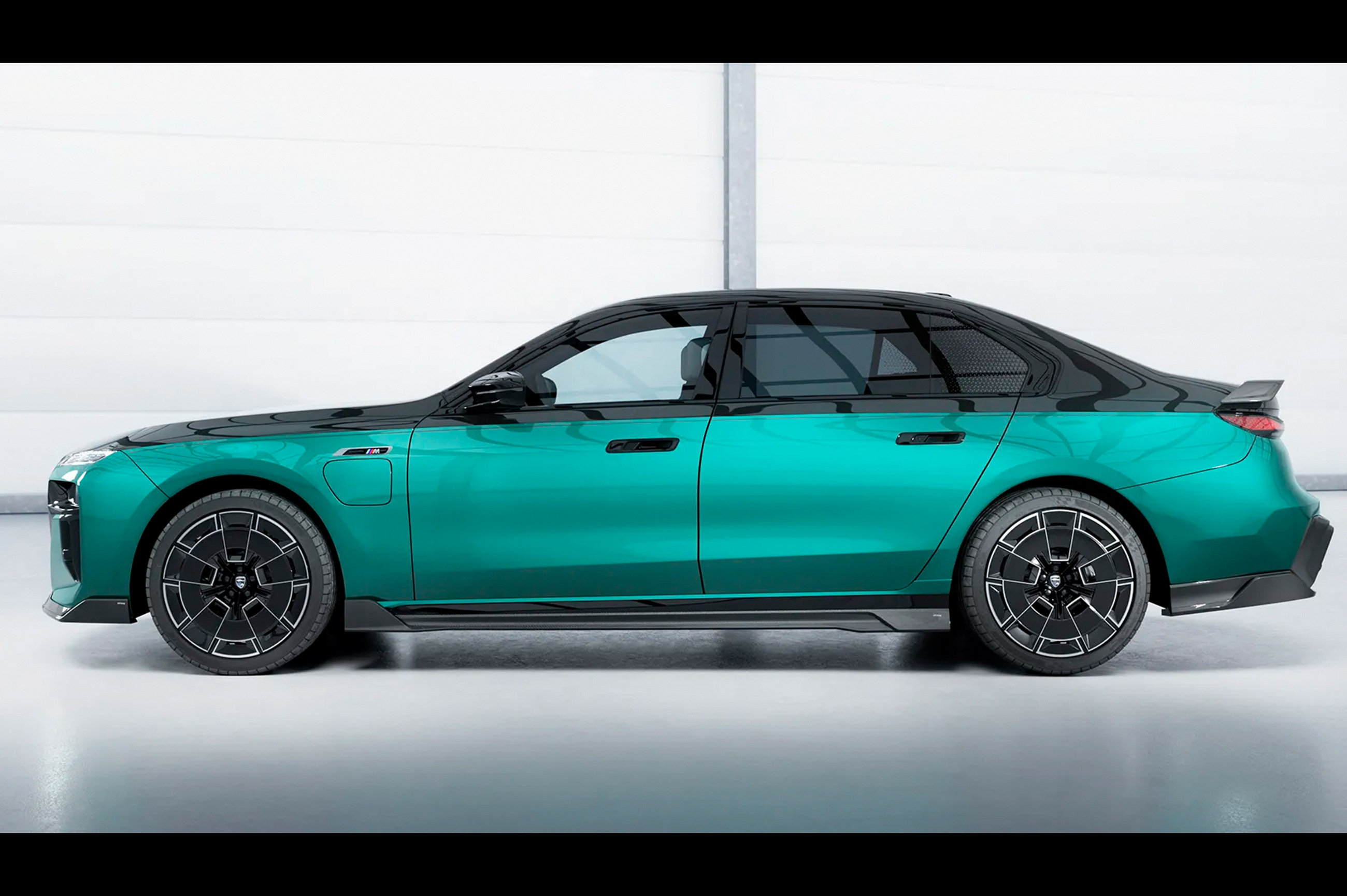 Комплект обвісів LRT-Design Carbon (для M760, M-Sport та i7 M70) 4