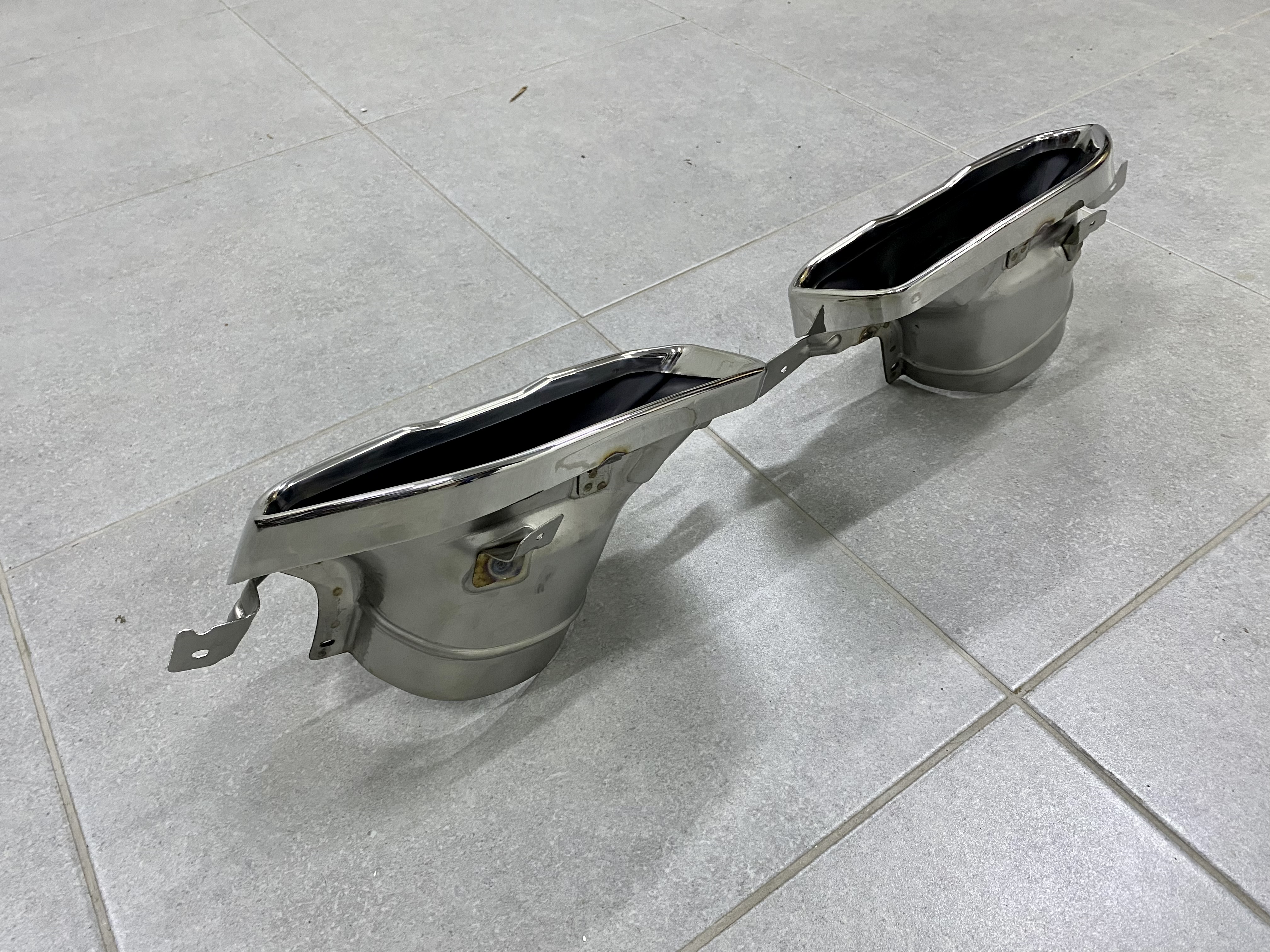Насадки на вихлопні труби M Performance BMW G20 G21 G22 G23 G26 G42 хром 6