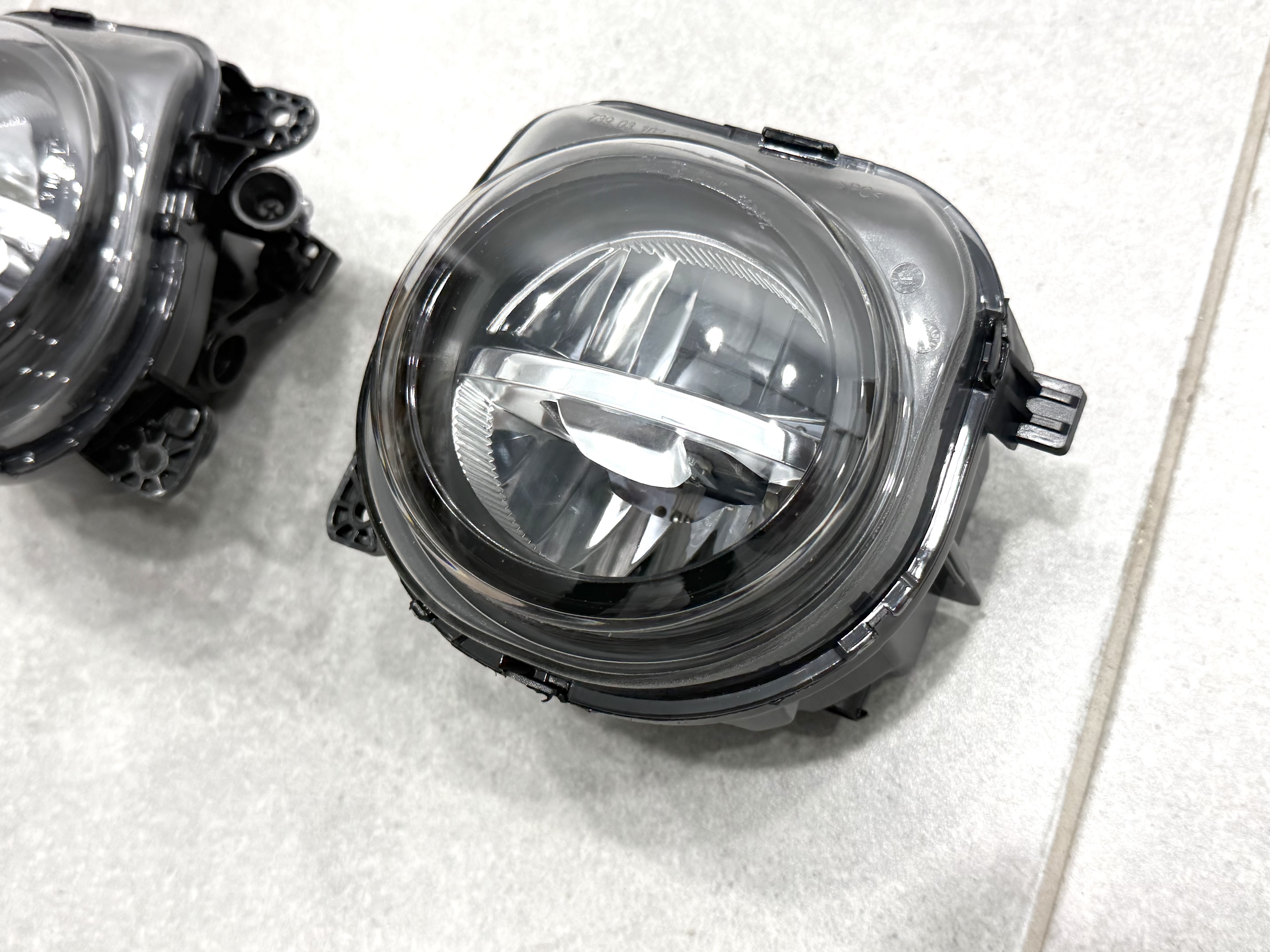 LED протитуманні фари BMW 5 Series F10 F11 F07 LCI 2014-2016 L-63177311293 / R-63177311294 3