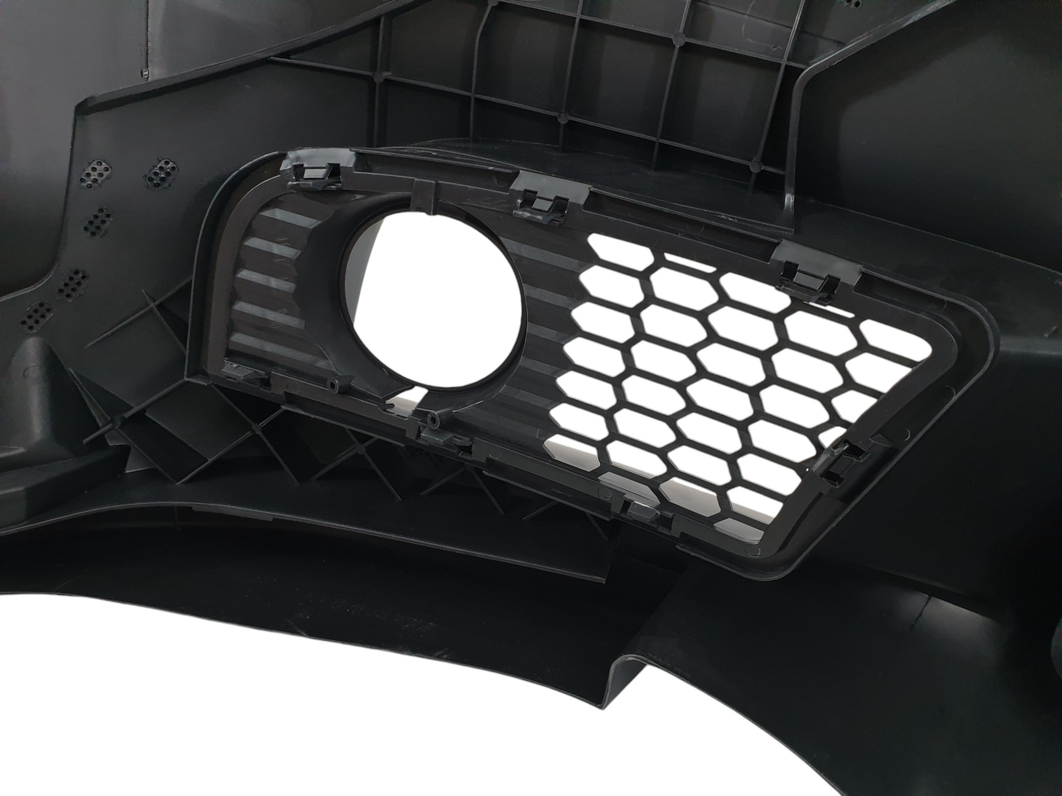 Передній бампер (стиль M5) під туманки на BMW 5 Series F10 / F11 2010-2017 року 5