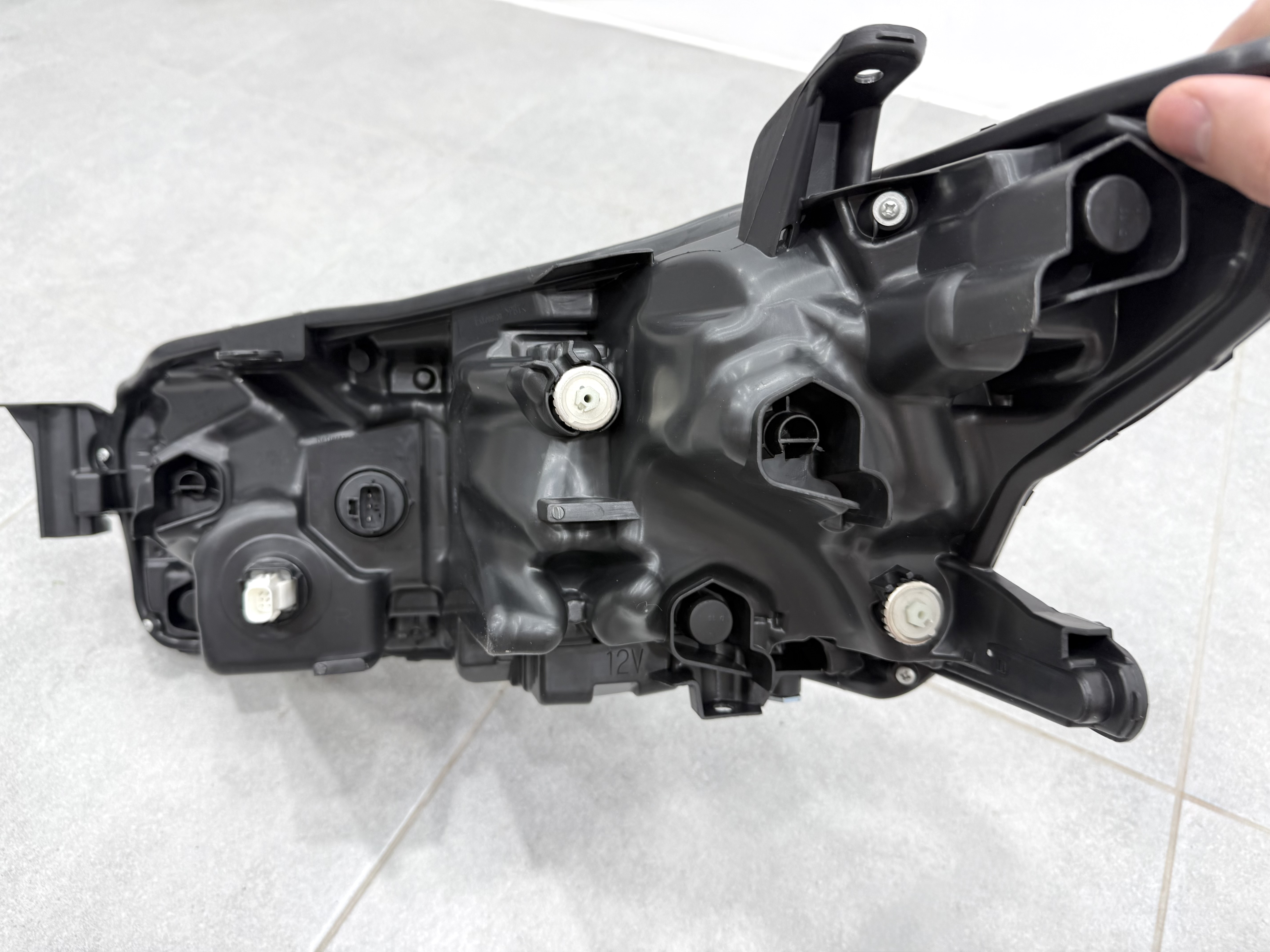 Права фара Toyota Camry 80 LE SE USA 2023- 3