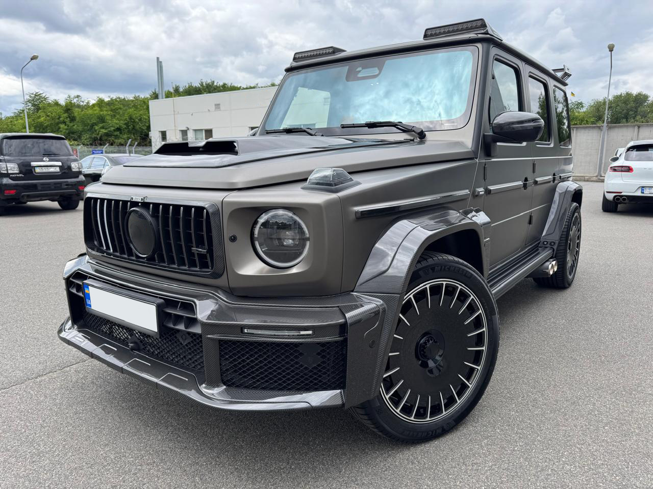 Рамка решітка радіатора Carbon V1 3