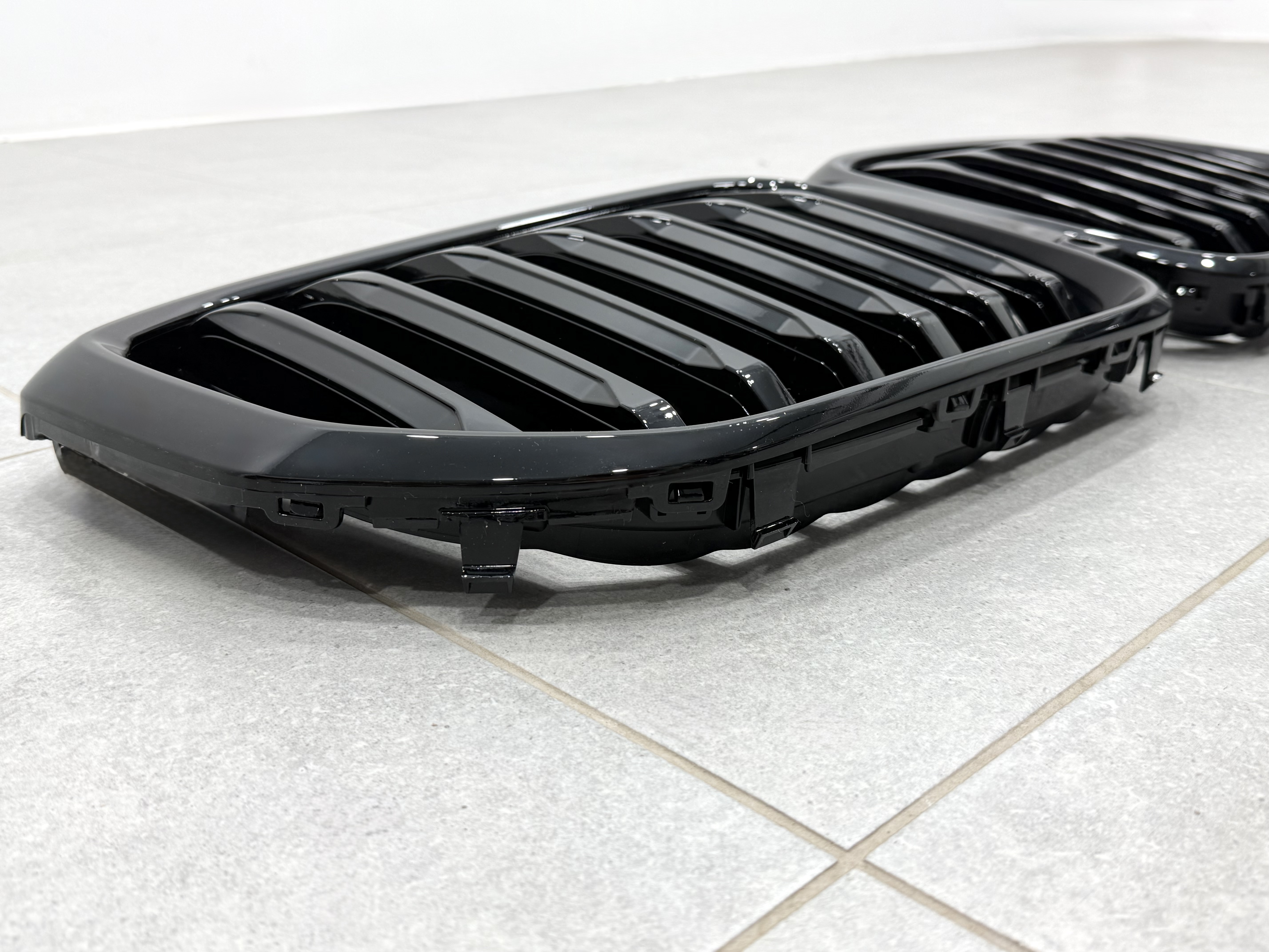Решітка ніздрі BMW X5 G05 LCI 2023 - під камеру 51135A67CC6 6