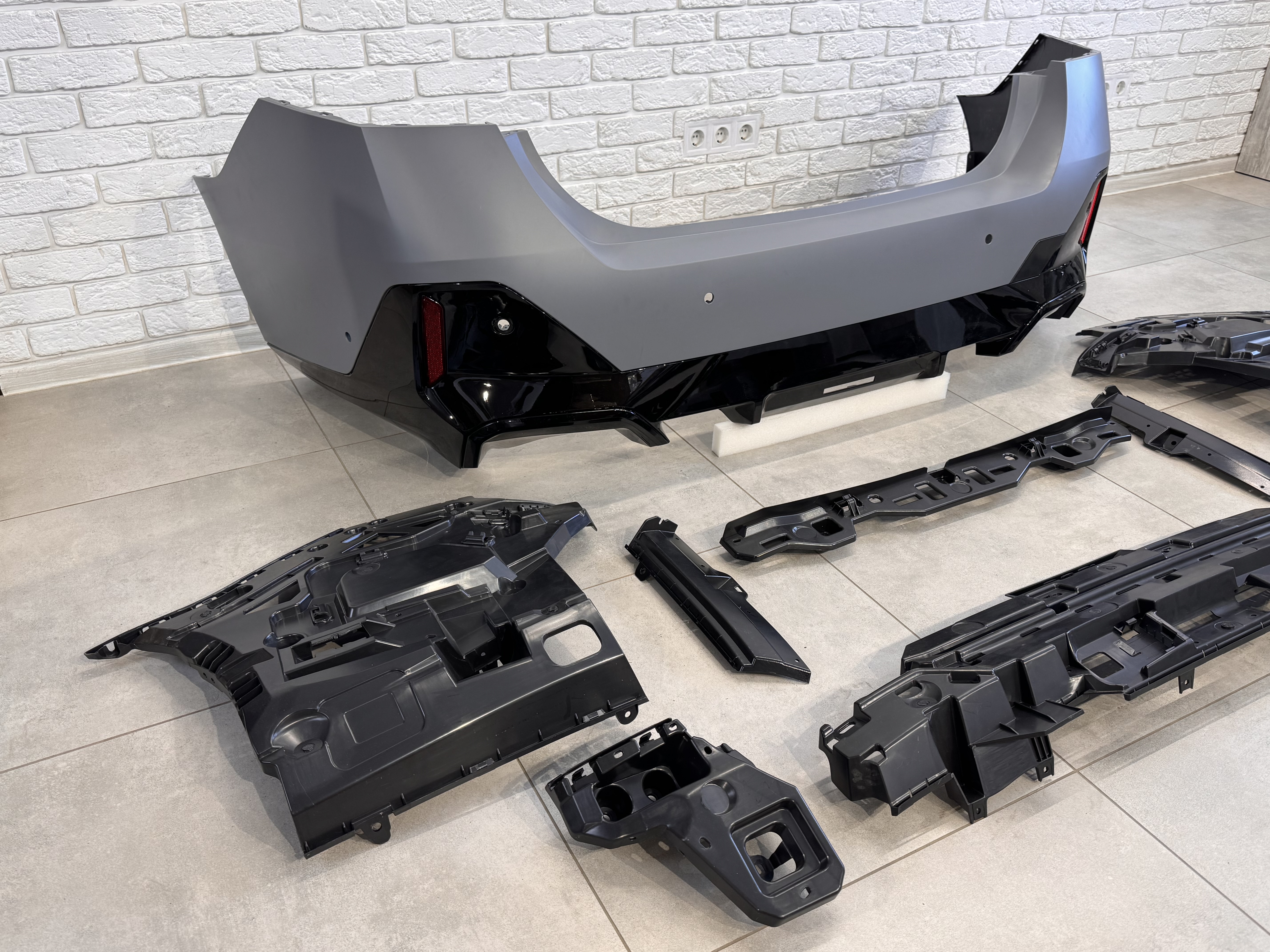 Бампер задній M Sport для BMW 5 series G60 2024- 4