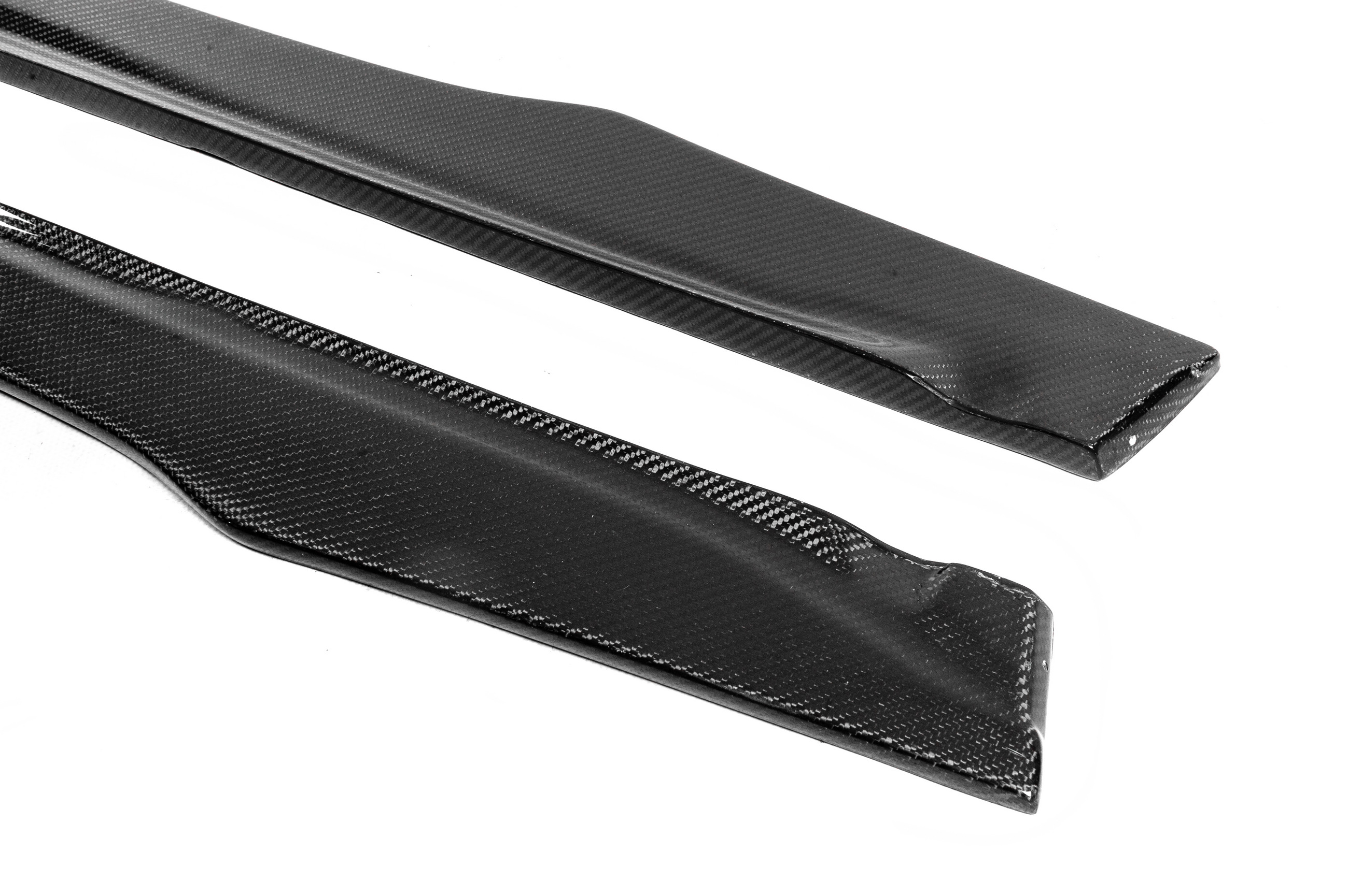 Бокові пороги V3 (2016-2019, Карбон) 5