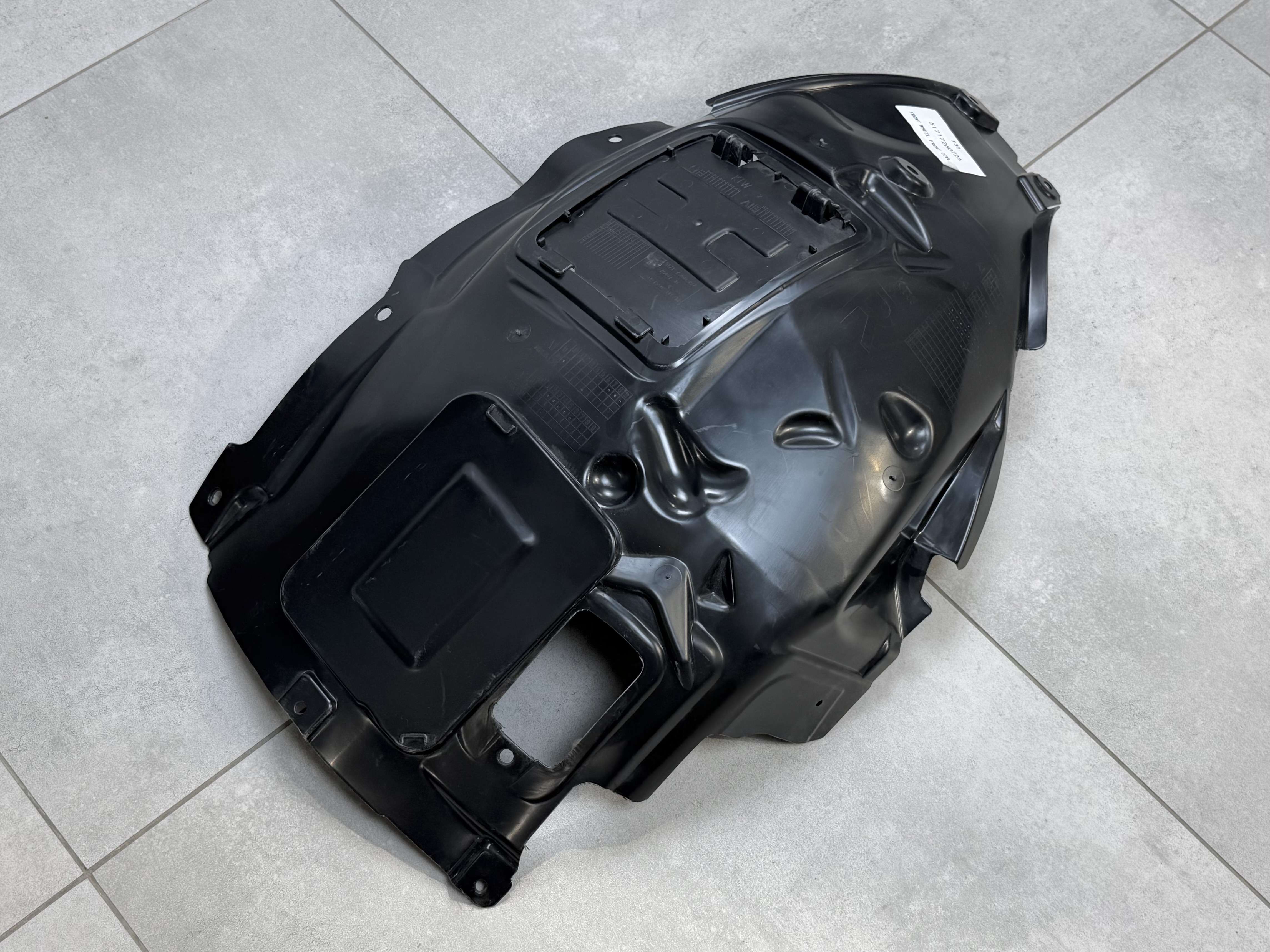 Підкрилок правий передній 51717260726 для BMW 3 series F30 F31 / 3 series GT F34 6