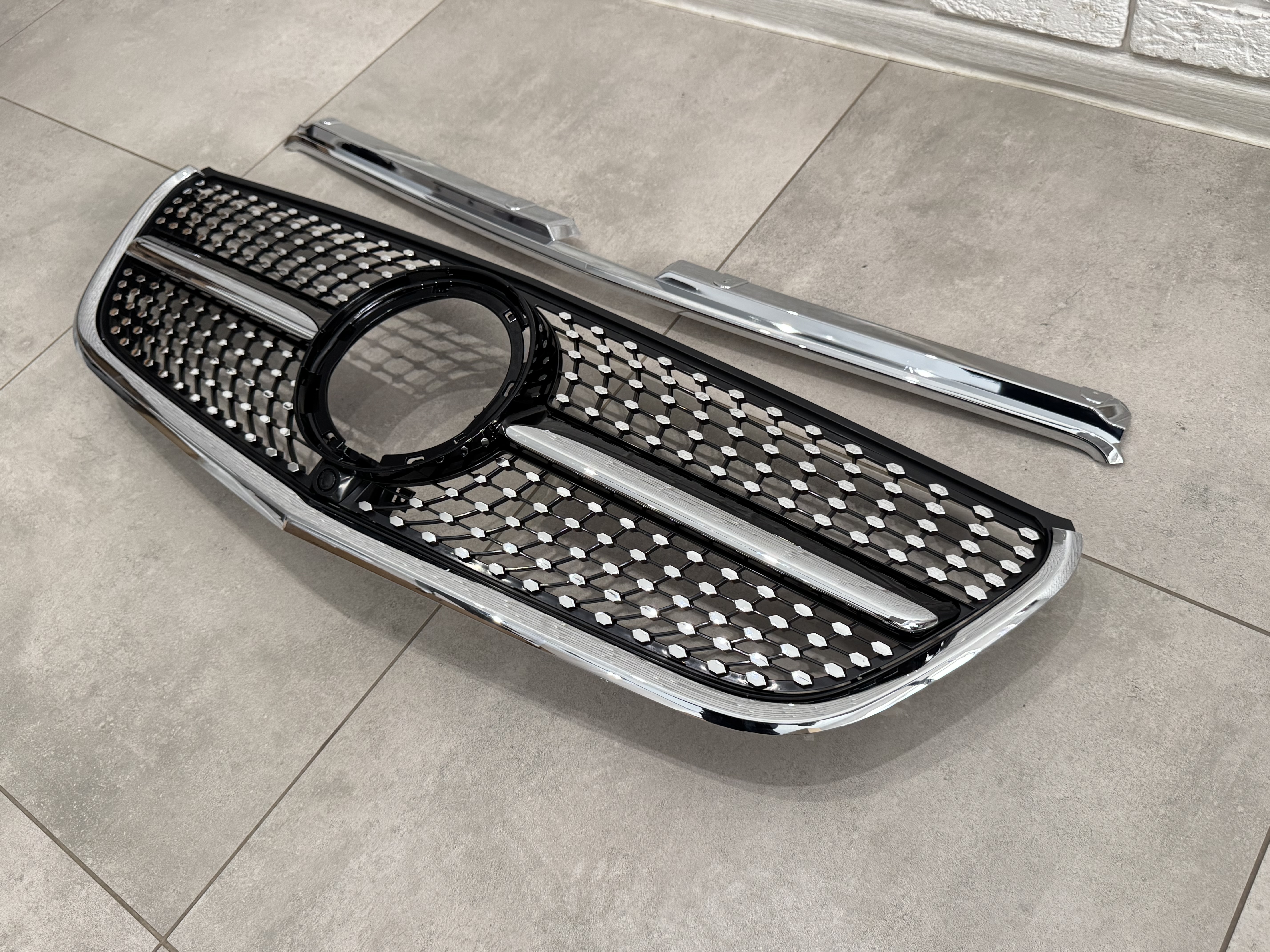 Решітка радіатора DIAMOND BLACK Mercedes Benz Vito W447 2020-2023 5