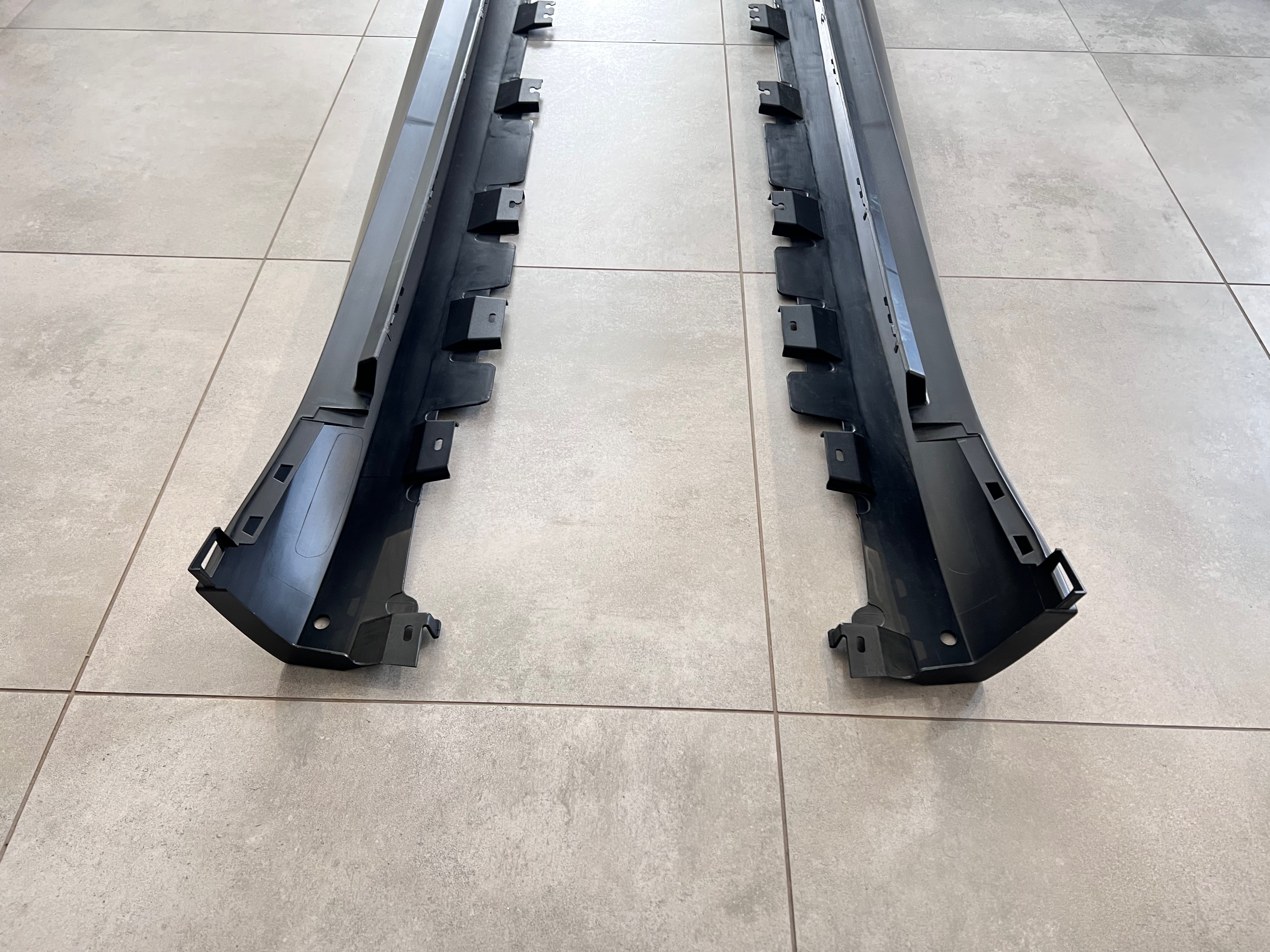 Накладки на пороги M-paket BMW X5 G05 / X5M F95 2019- 3