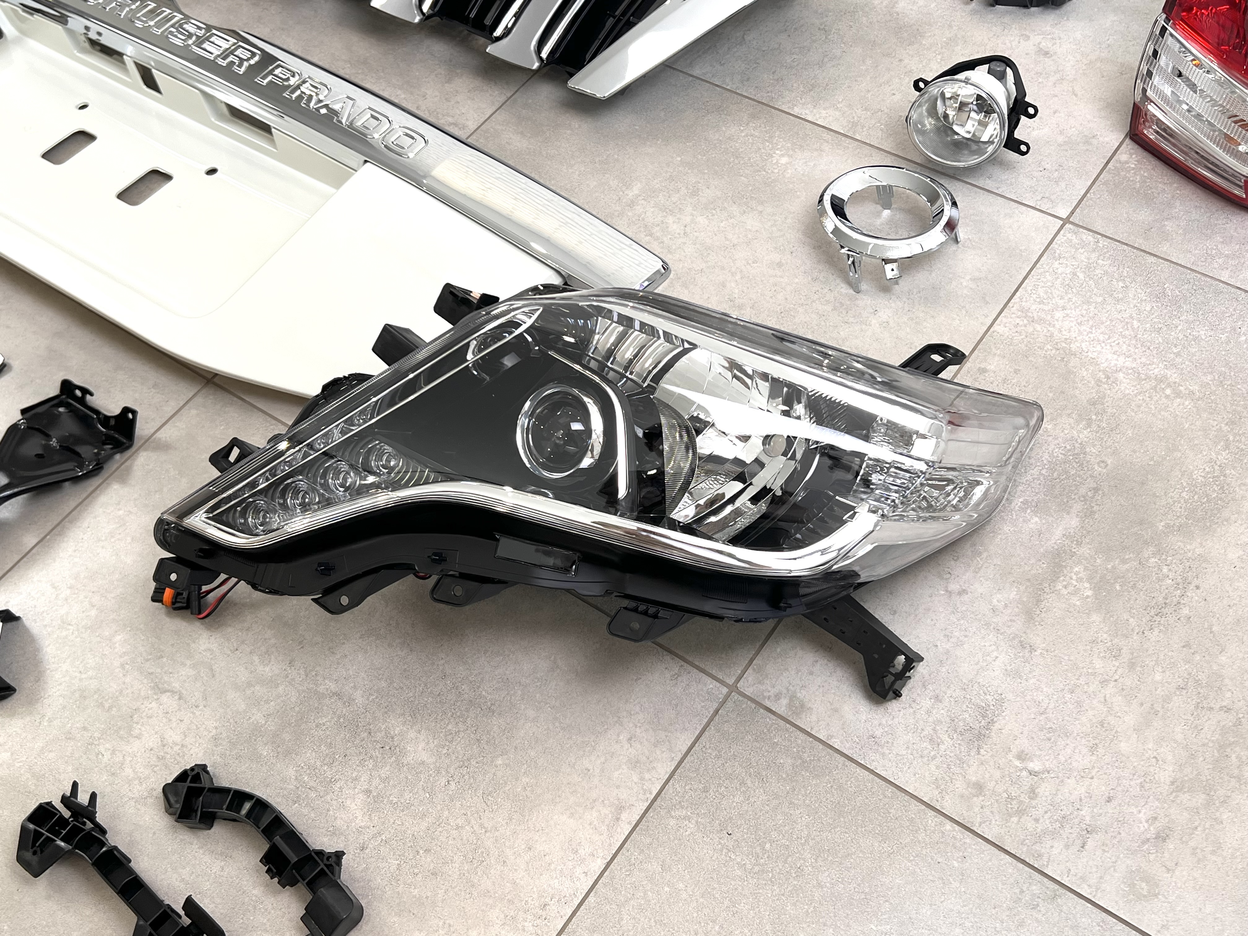 Обвес комплект рестайлинга Toyota Land Cruiser Prado 150 в 2013-2017 6