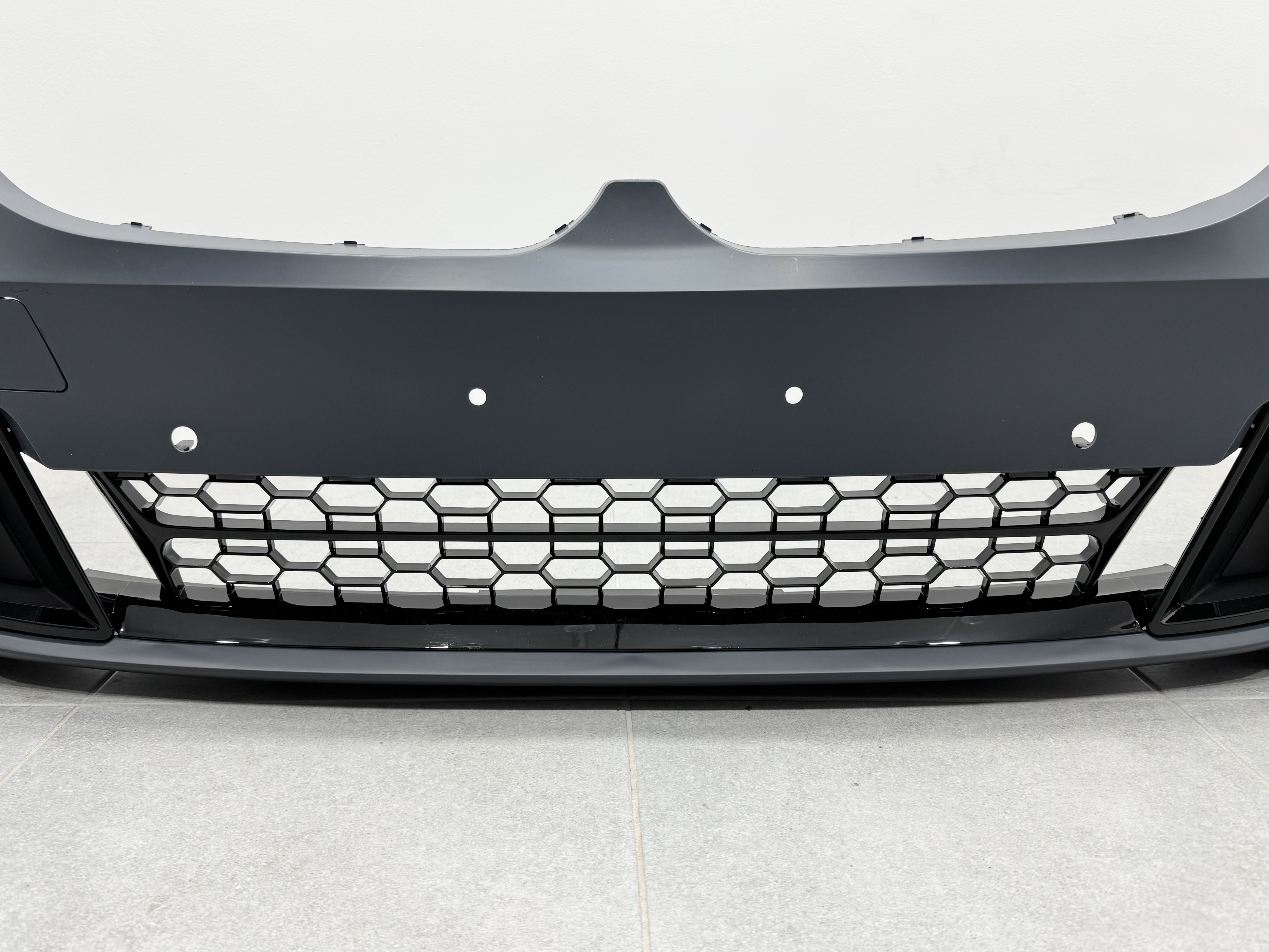Передній бампер M Paket BMW 6 Series GT G32 LCI 2020- 6