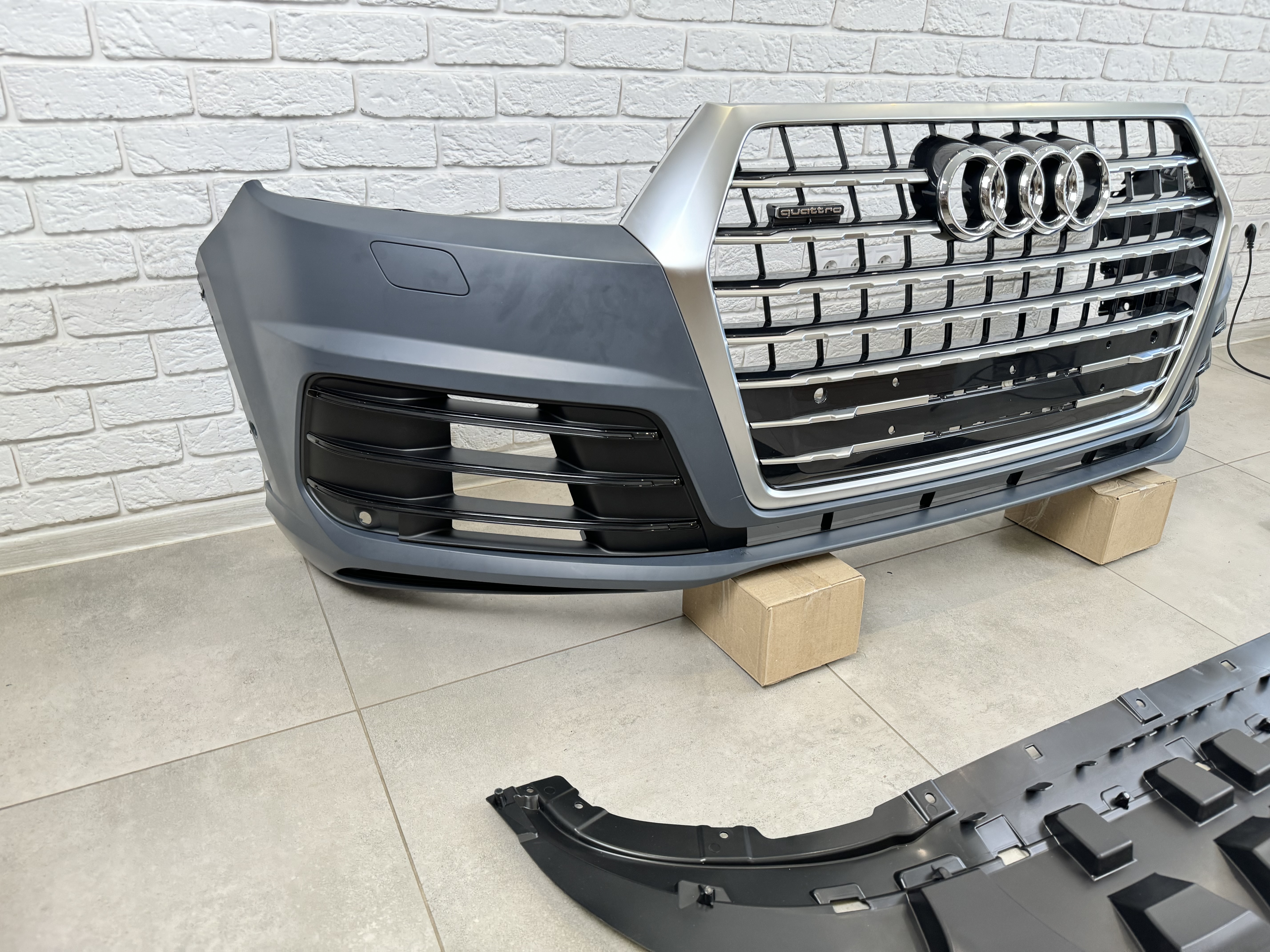 Бампер передній у зборі S-Line БЕЗ РАДАРУ Audi Q7 4M 2015-2019 3