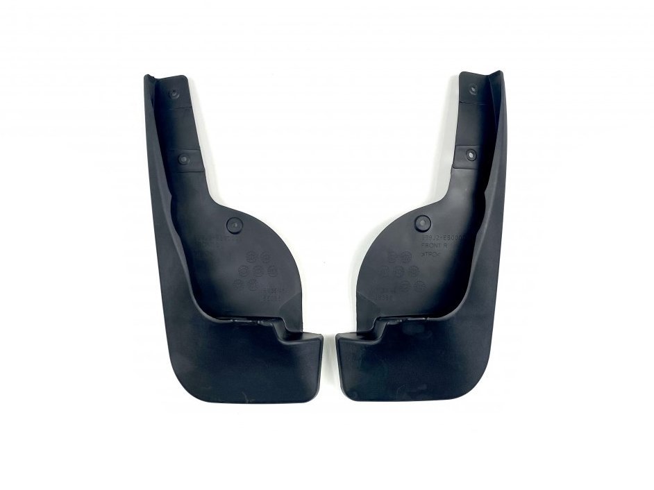 Бризковики передні Infiniti FX35/45 2003-2008 комплект 2шт.