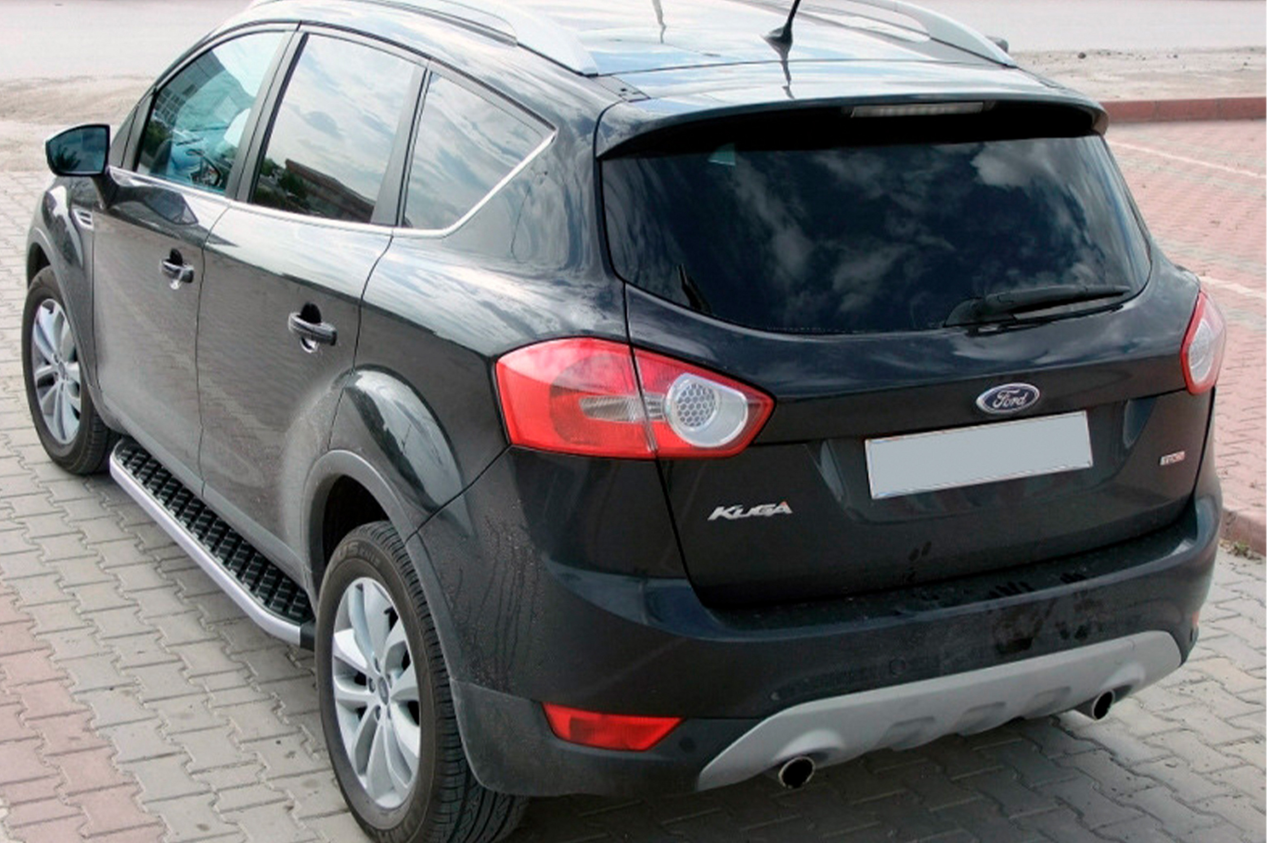 Бокові пороги BlackLine (2 шт, алюміній)