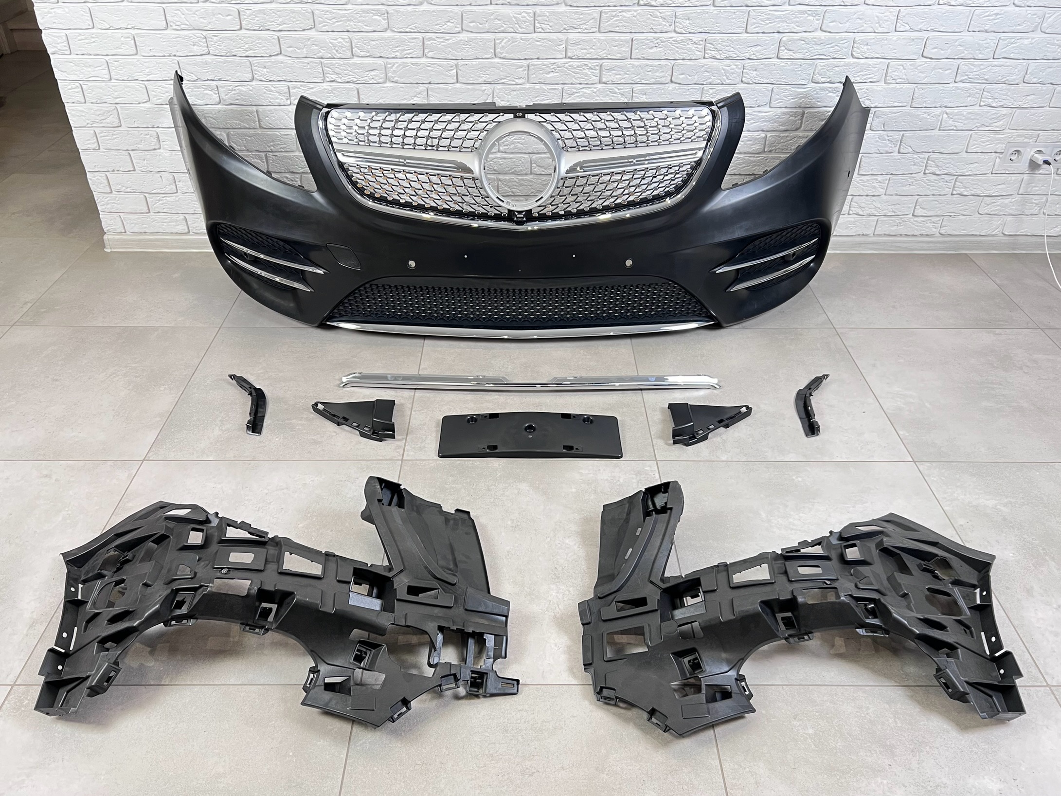 Бампер передній AMG Diamond Mercedes V Class Vito Metris W447 2014-2023 2