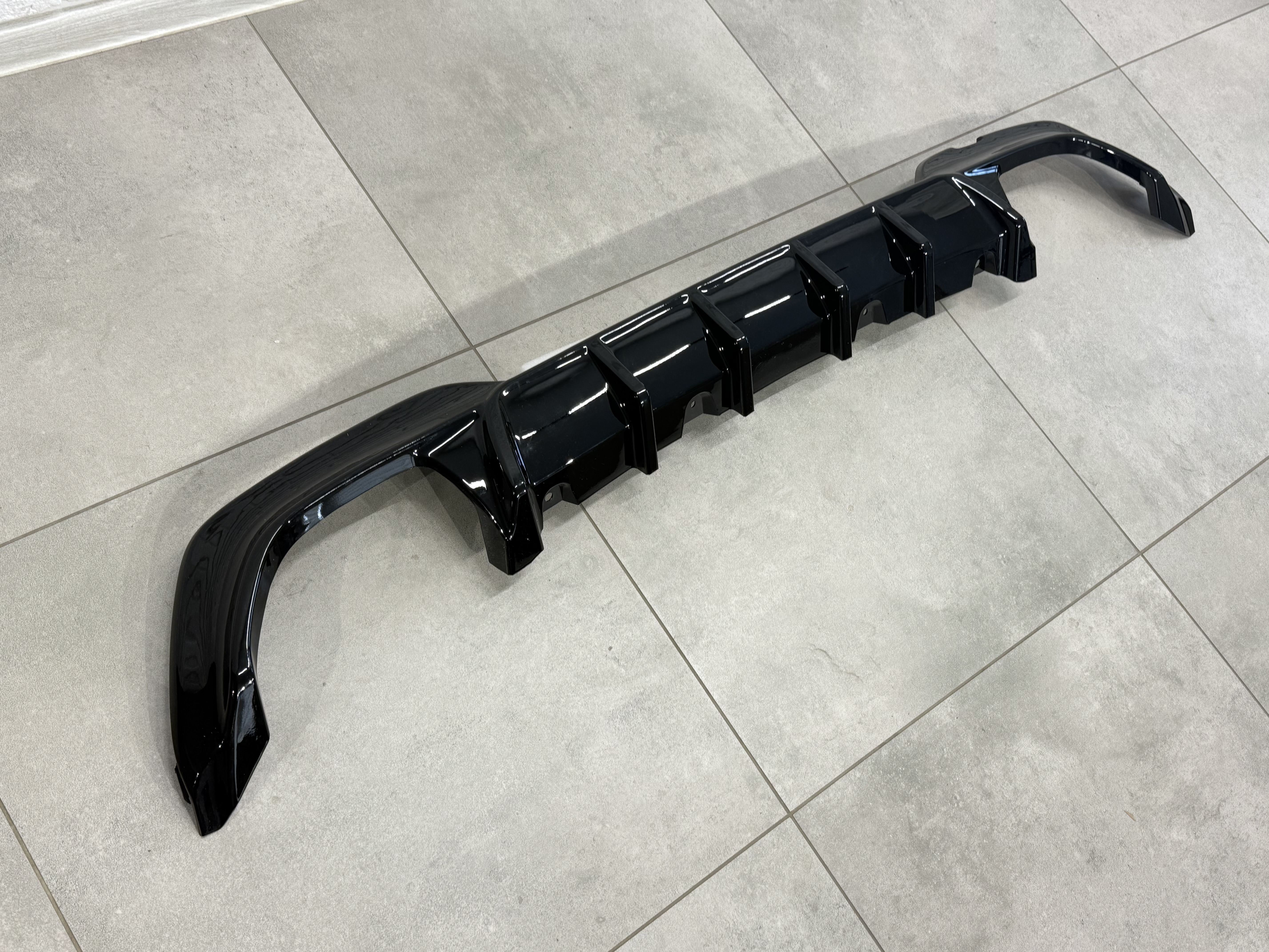 Накладка заднього бампера дифузор M-Performance 340i чорна BMW 3 series G20 2019-2022 3