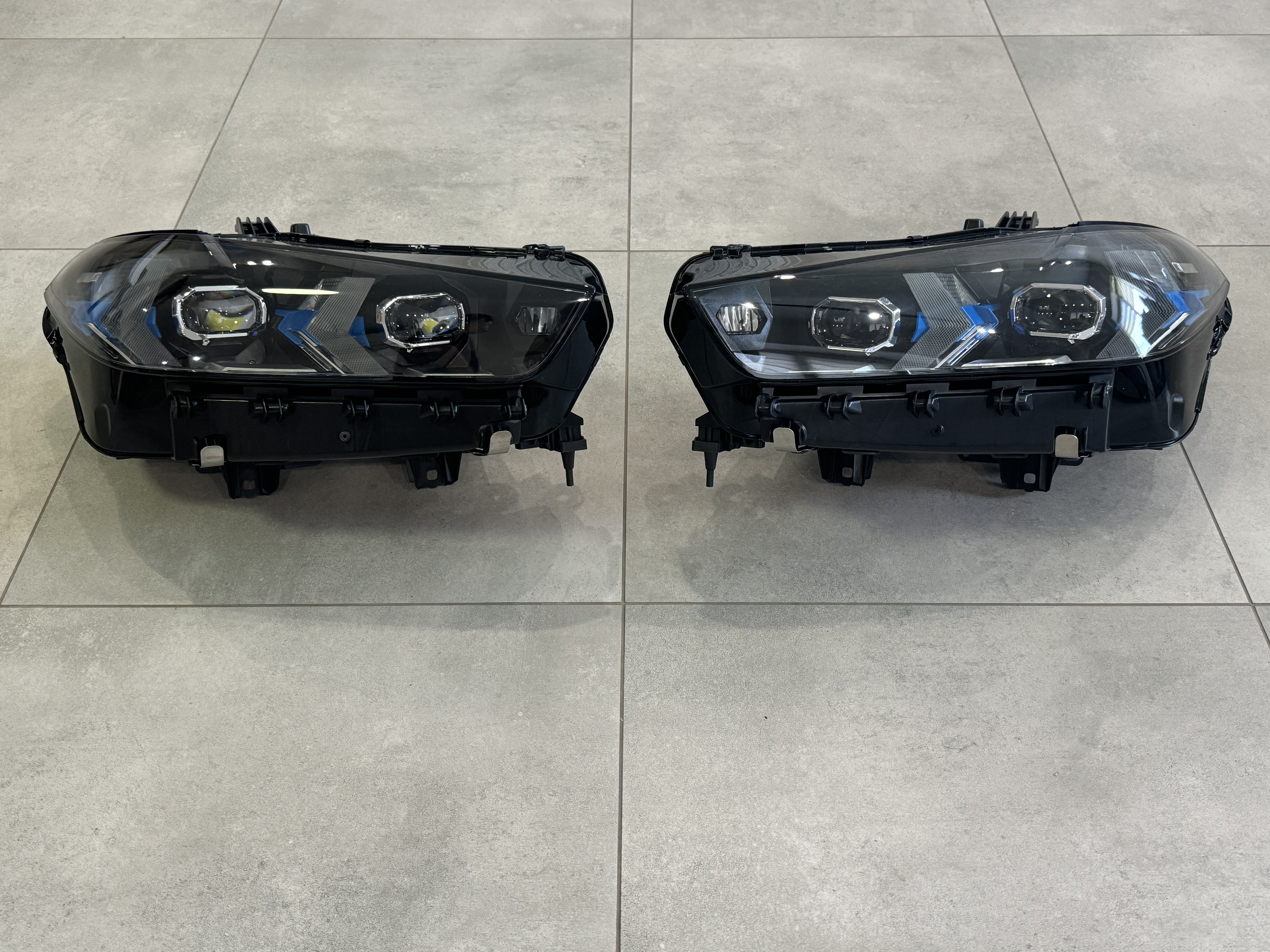 Фари Full LED LCI 2023+ рестайлінг замість дорестайлінгових BMW X5 G05 X6 G06 2018-2022 2шт. з заміною бампера на 2023+ 2