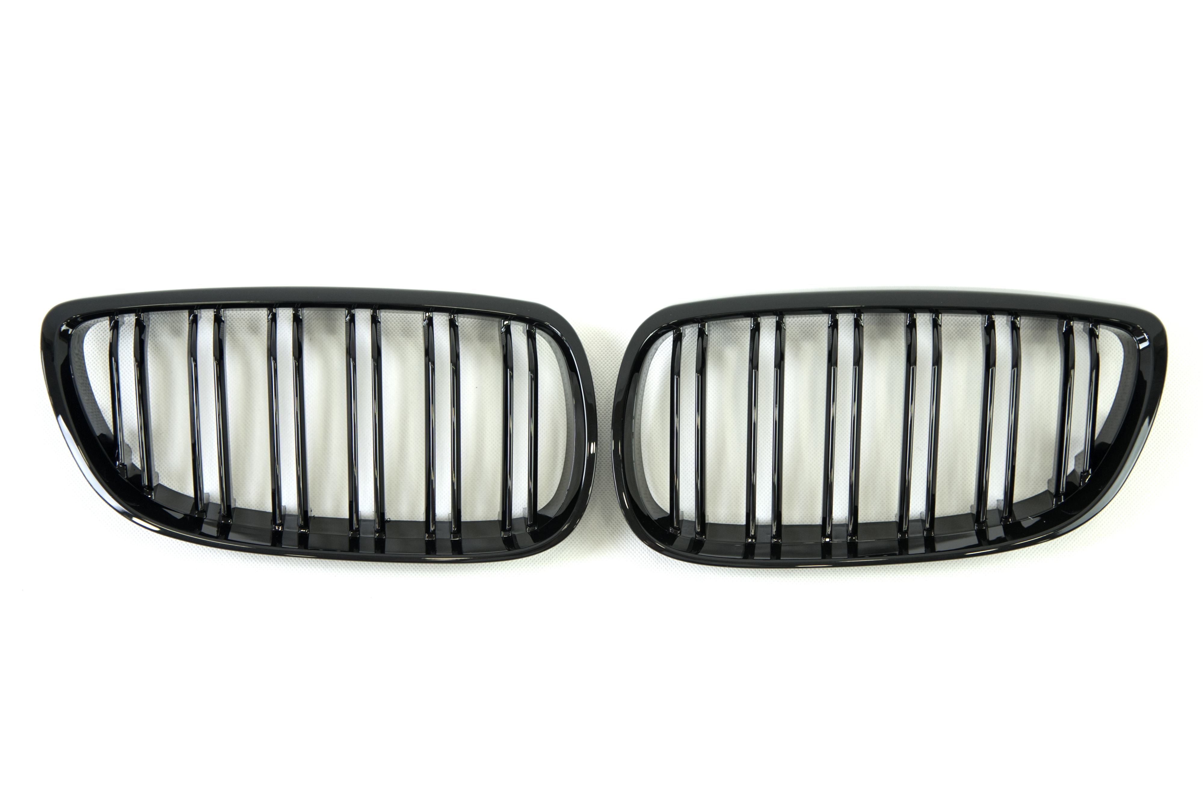 Ніздрі Чорний глянець (Подвійні M-Look) на BMW 3 Series E92 / E93 2006-2010 року