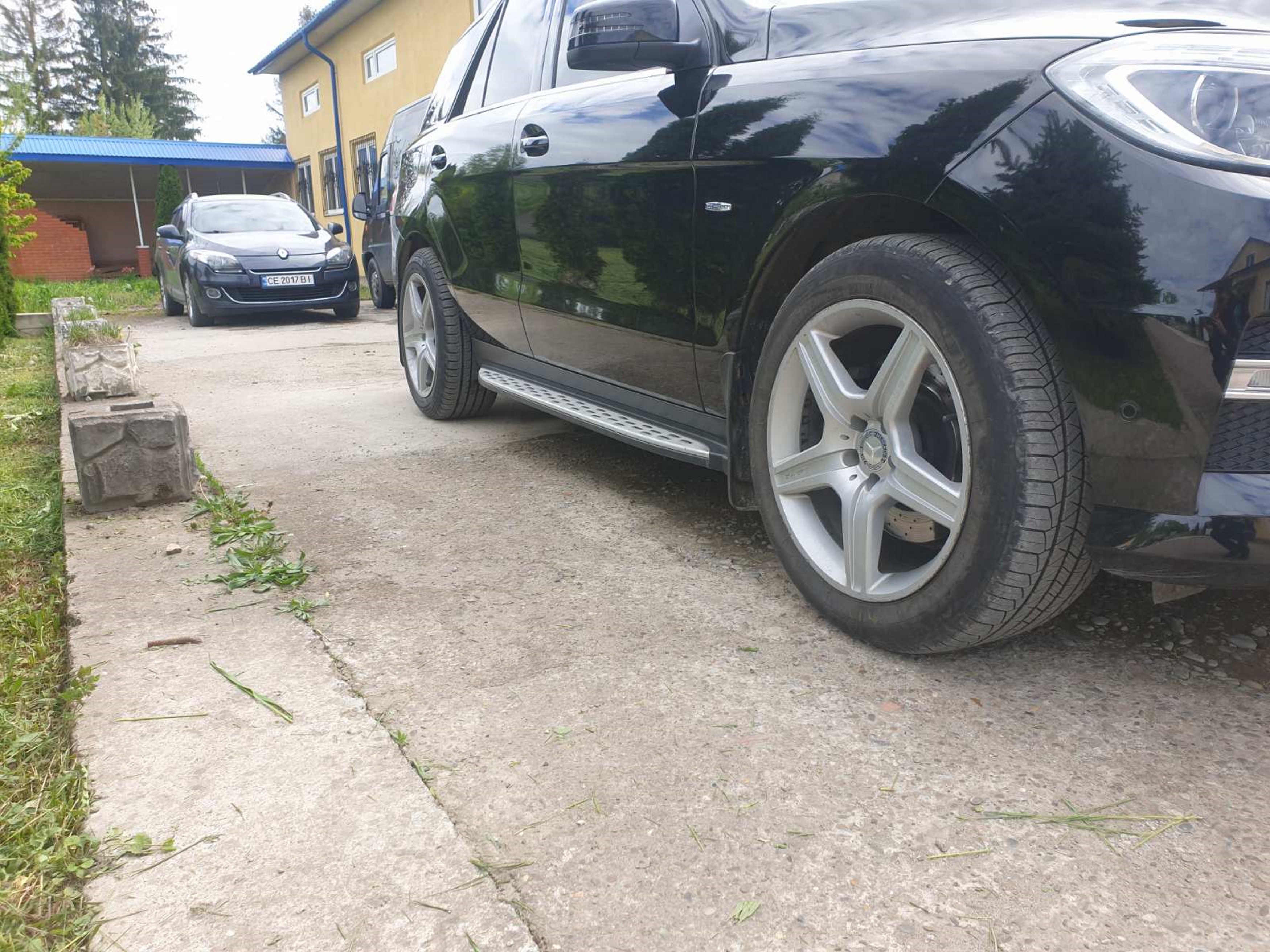 Підніжки на Mercedes-Benz ML-Class W166 2011-2015 року 5