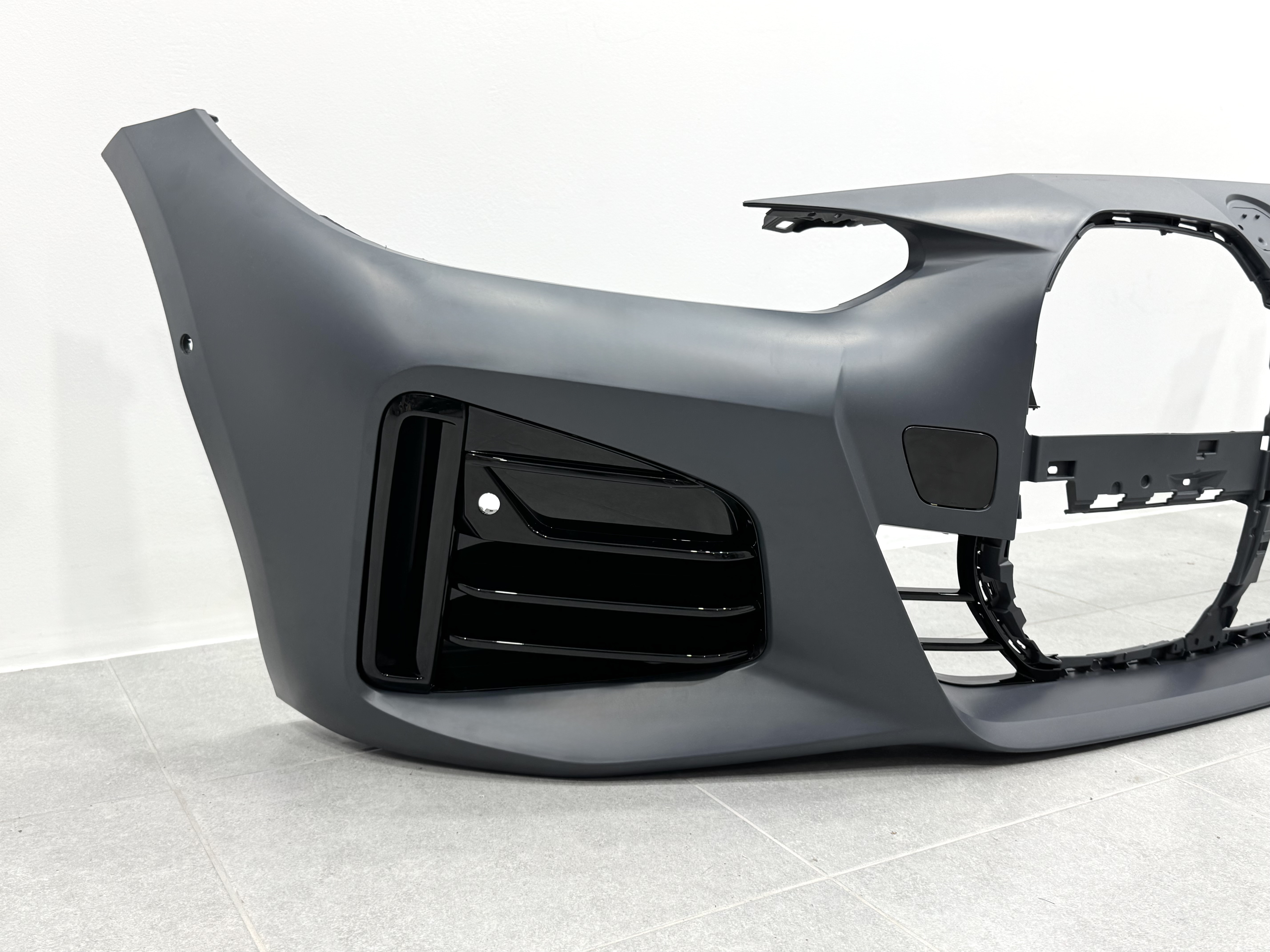 Передній бампер M paket BMW 4 series G26 2020- 6