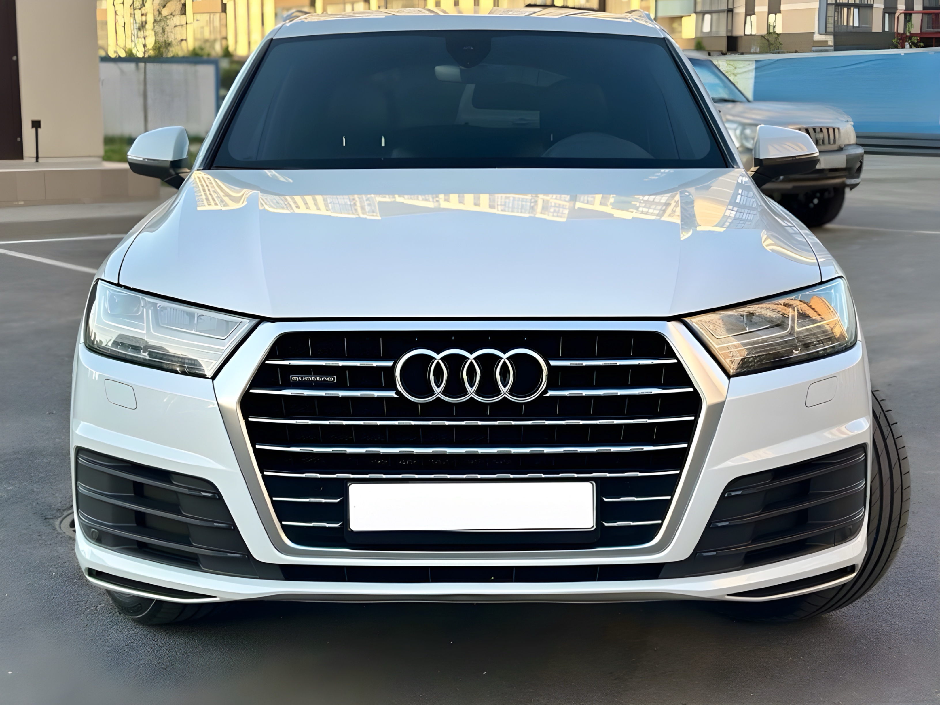 Бампер передній у зборі S-Line БЕЗ РАДАРУ Audi Q7 4M 2015-2019