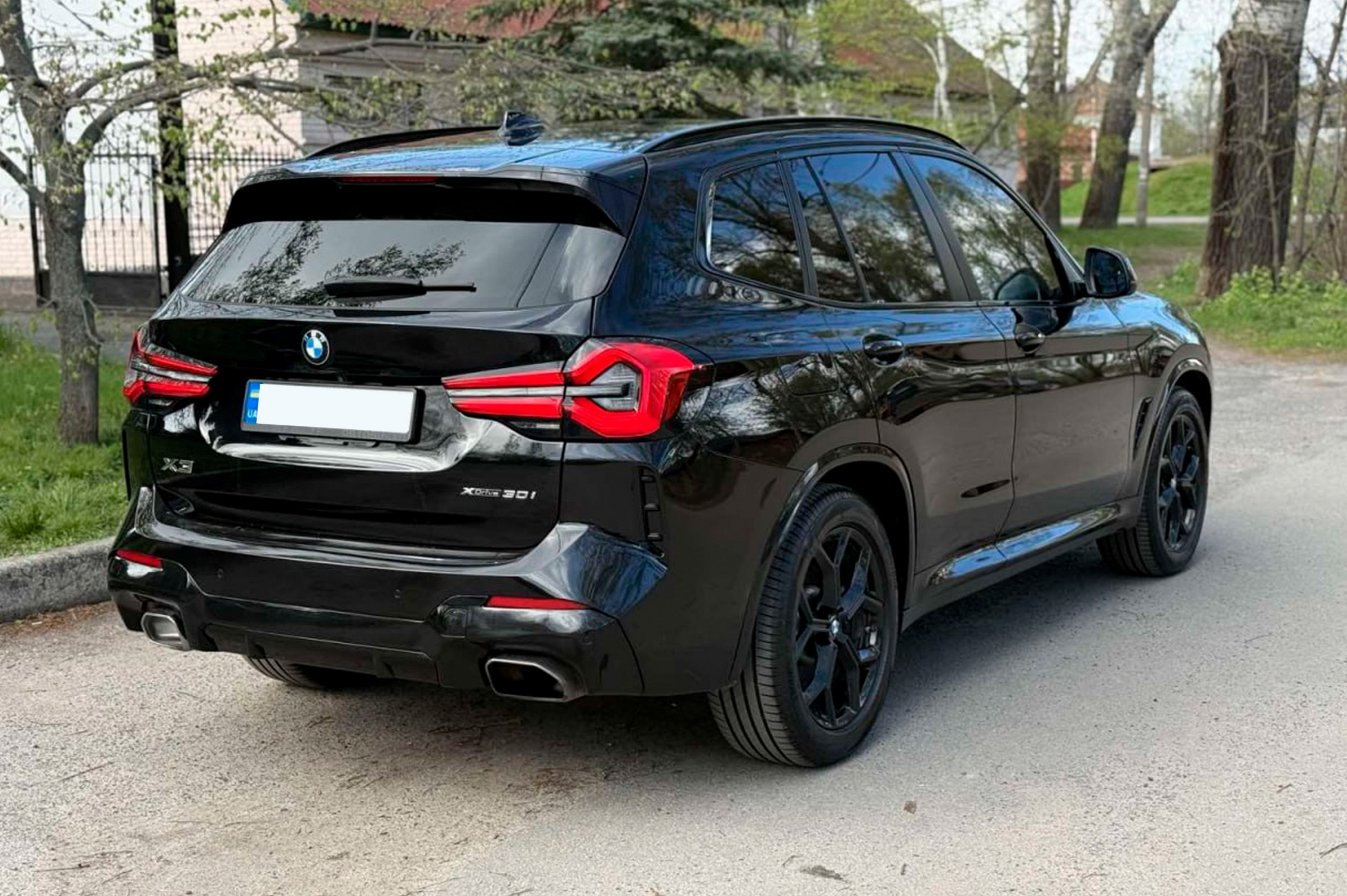 Комплект обвісів з решіткою 2022-2024 (M-Sport) 5