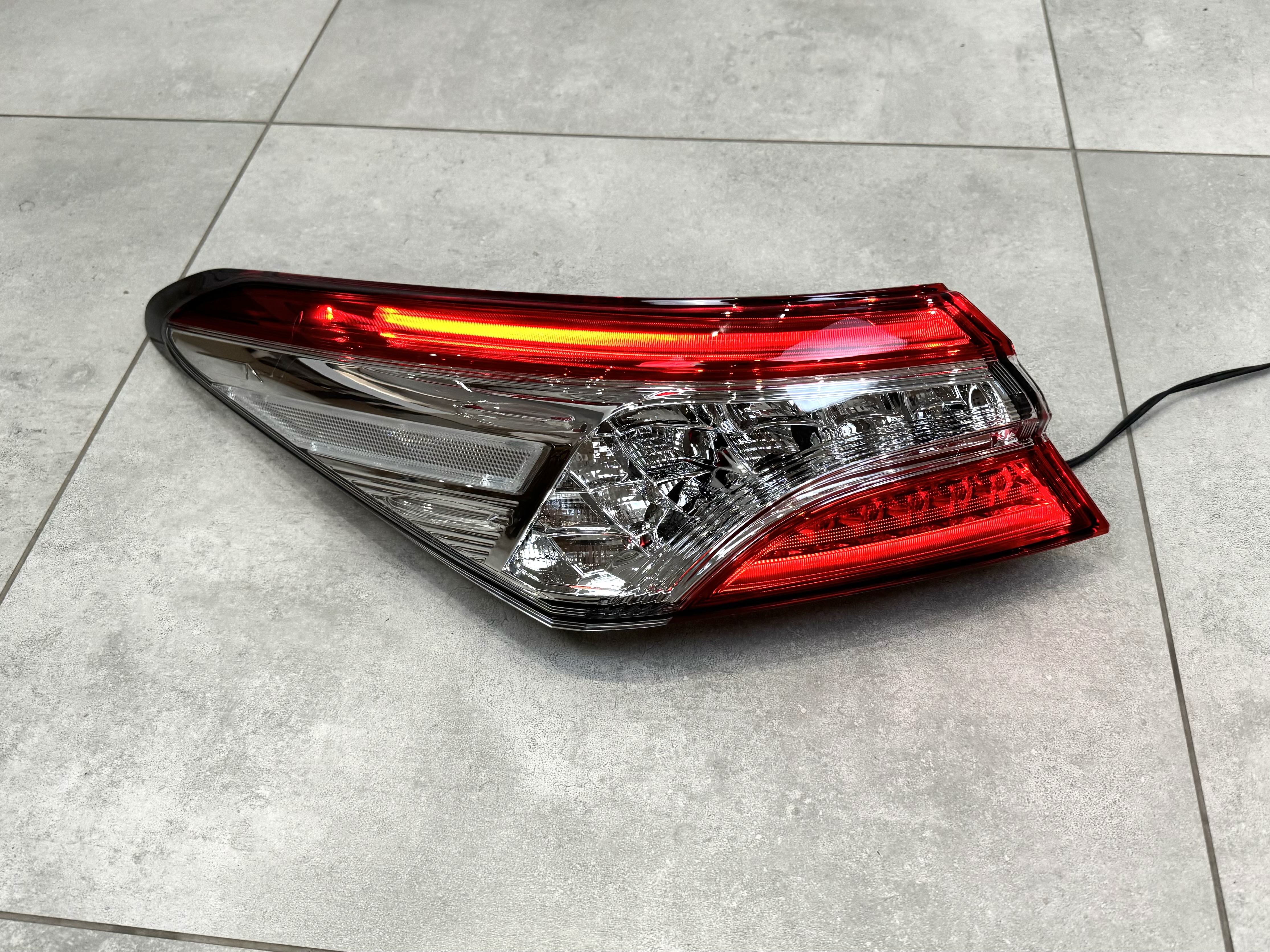 Задній ліхтар зовнішній лівий FULL LED Toyota Camry 70 ЄВРОПА 2017-2020 1шт. 2