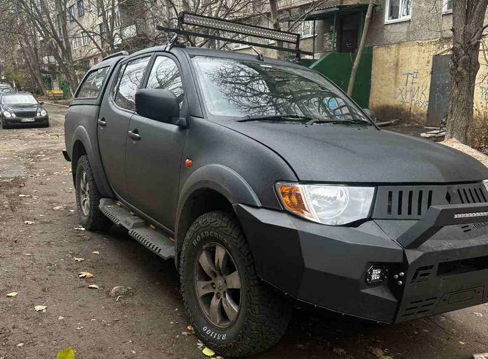 Бокові пороги Dakar V2 з LED (2019+, 2 шт, метал) 3