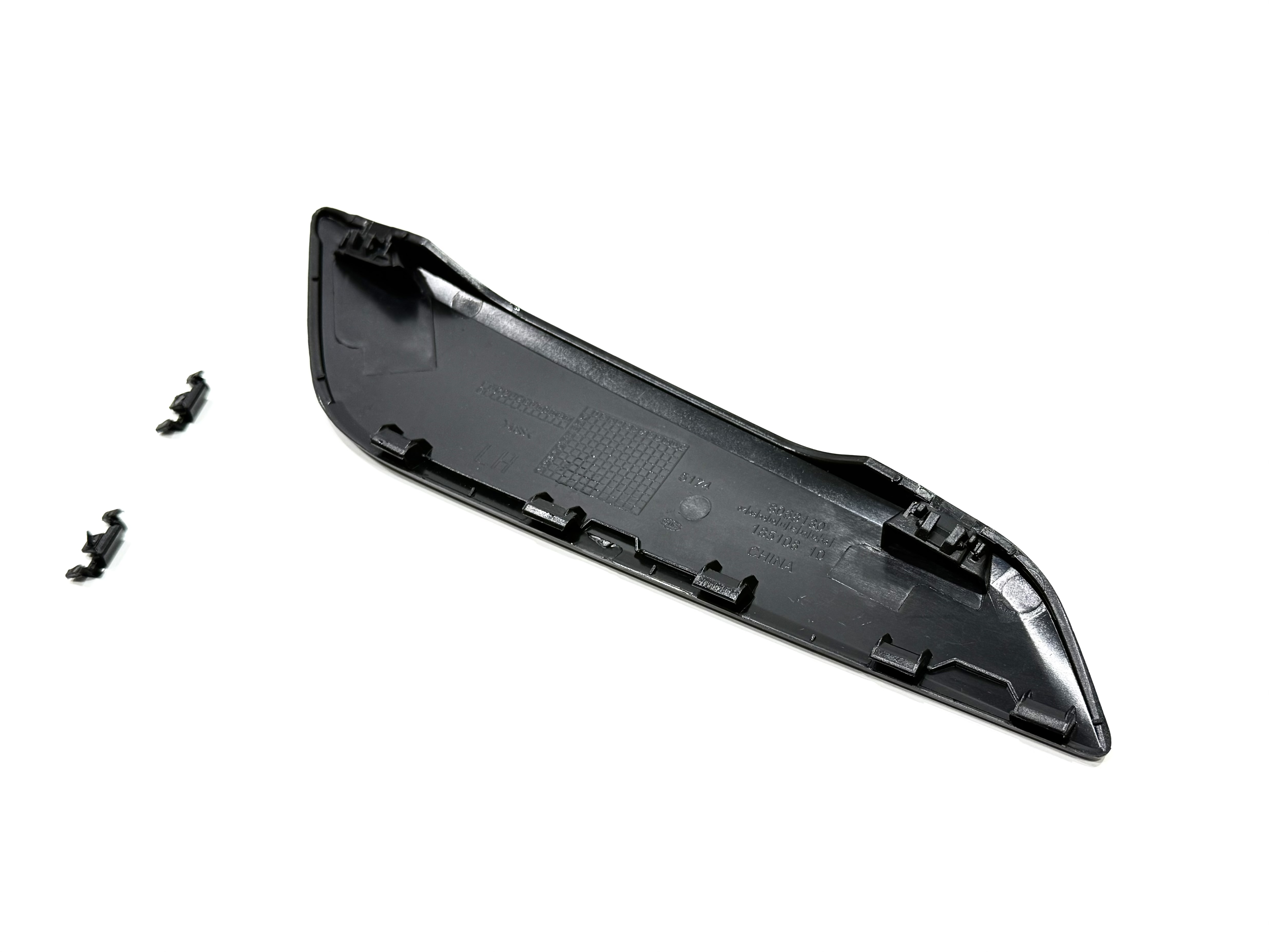 Накладка переднього лівого крила 51747439013 для BMW 5 series G30 / G31 2017-2023 2