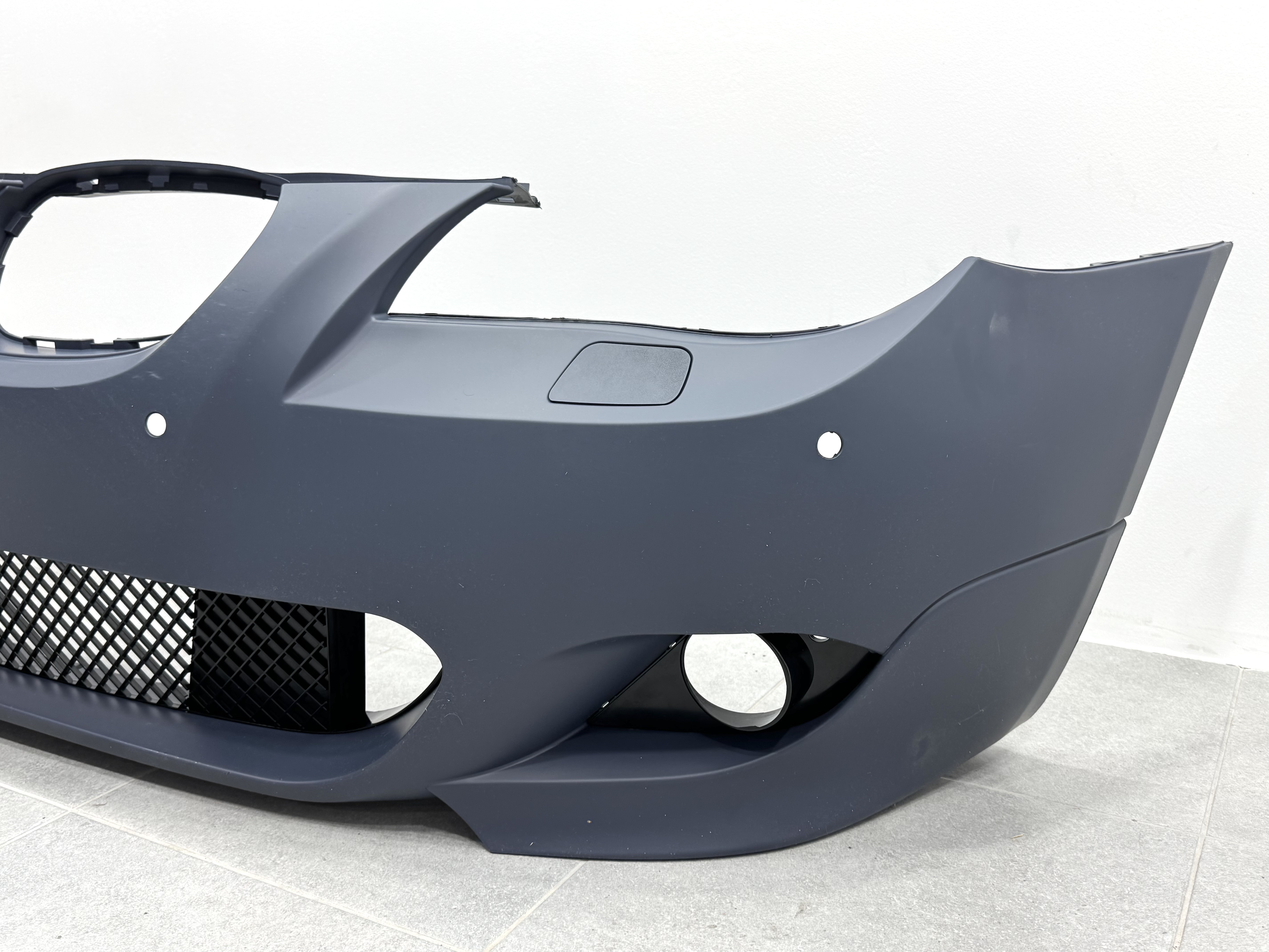 Бампер передній M Paket BMW 5 Series E60 E61 LCI 2007-2010 6