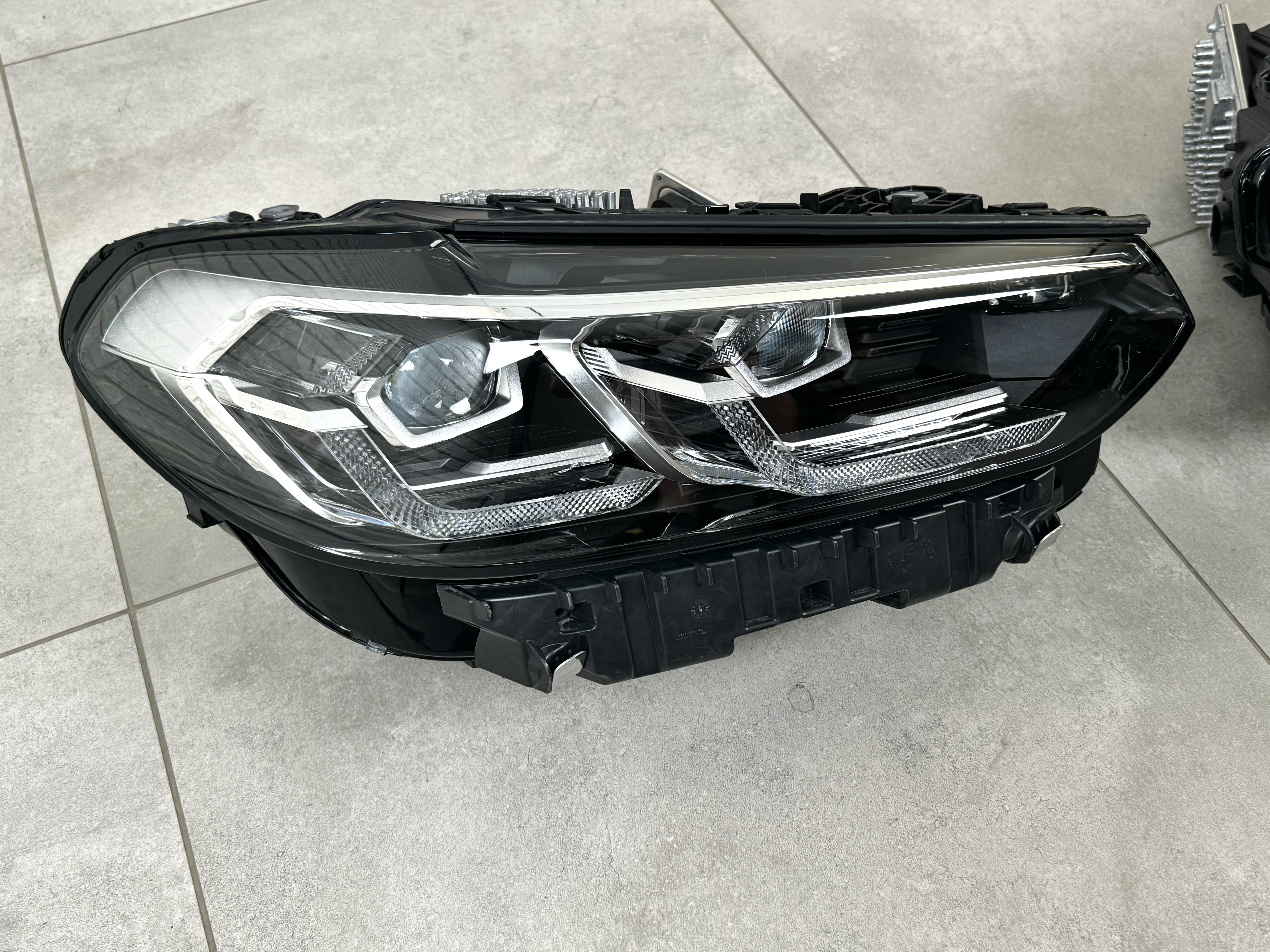 Фари Adaptive LED LCI рестайлінг BMW X3 G01 F97 / X4 G02 F98 2021-2024 2шт. комплектні з блоками 3