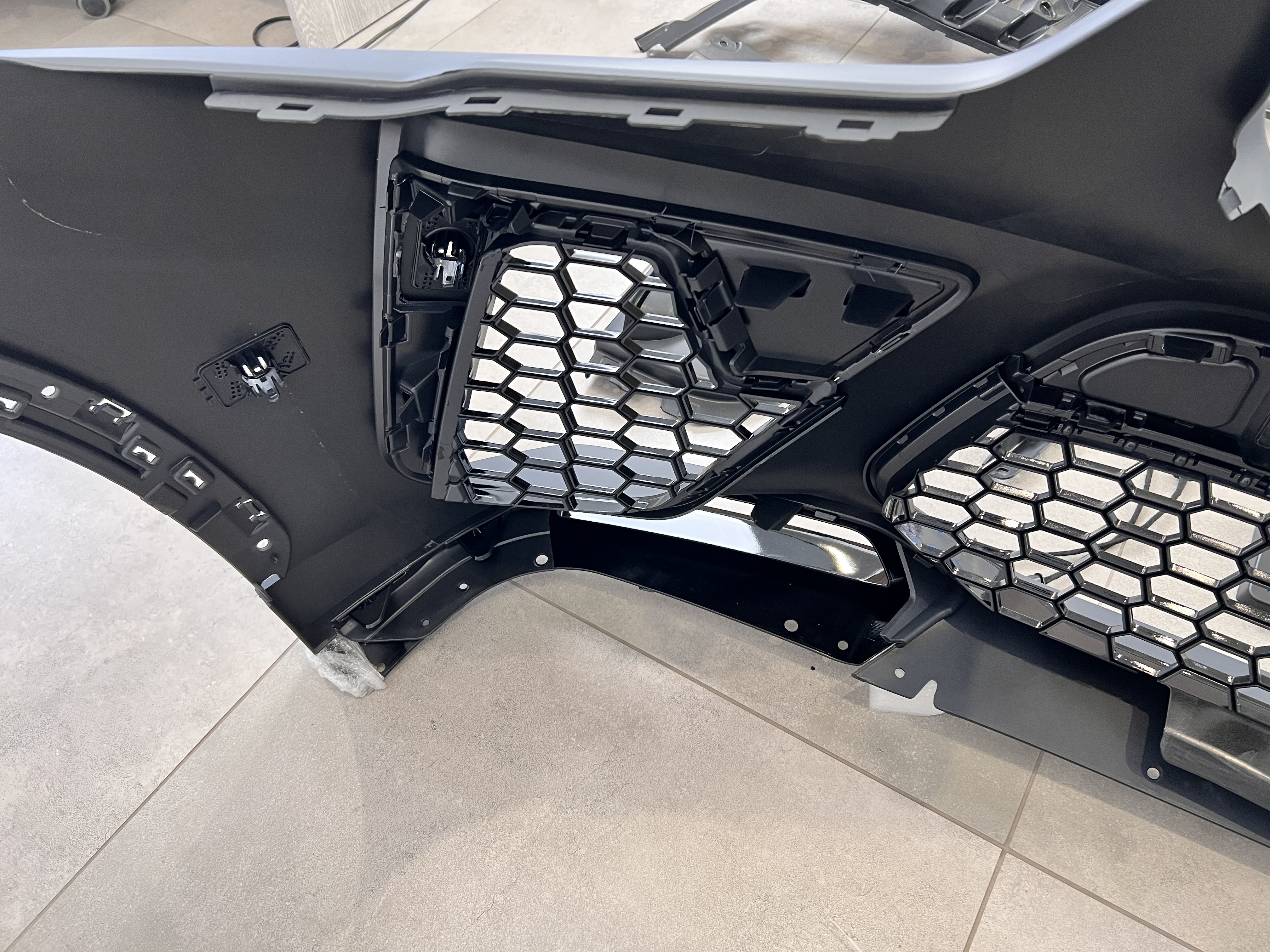 Передній бампер X5M F95 BMW для G05 2018-2022 2