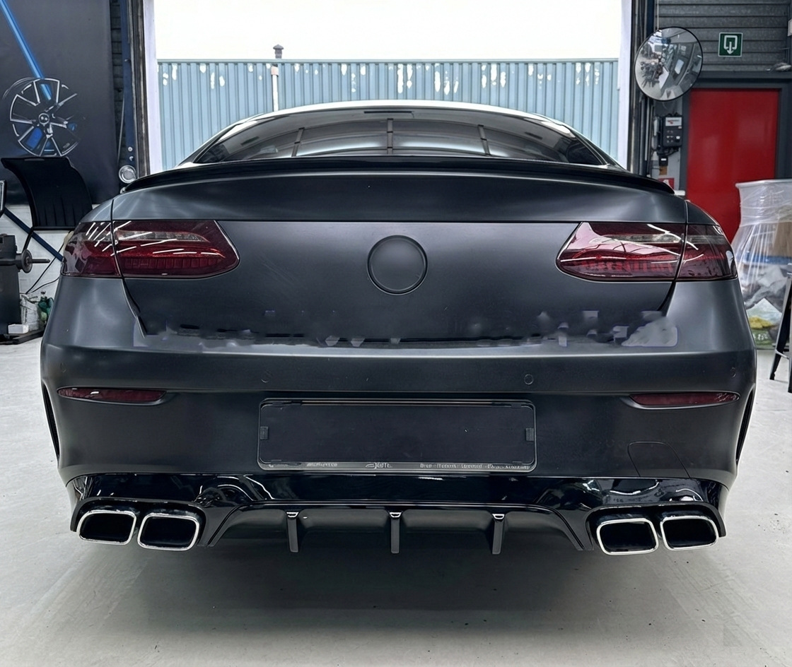 Задній дифузор Black з насадками Chrome (Дизайн AMG63) 4