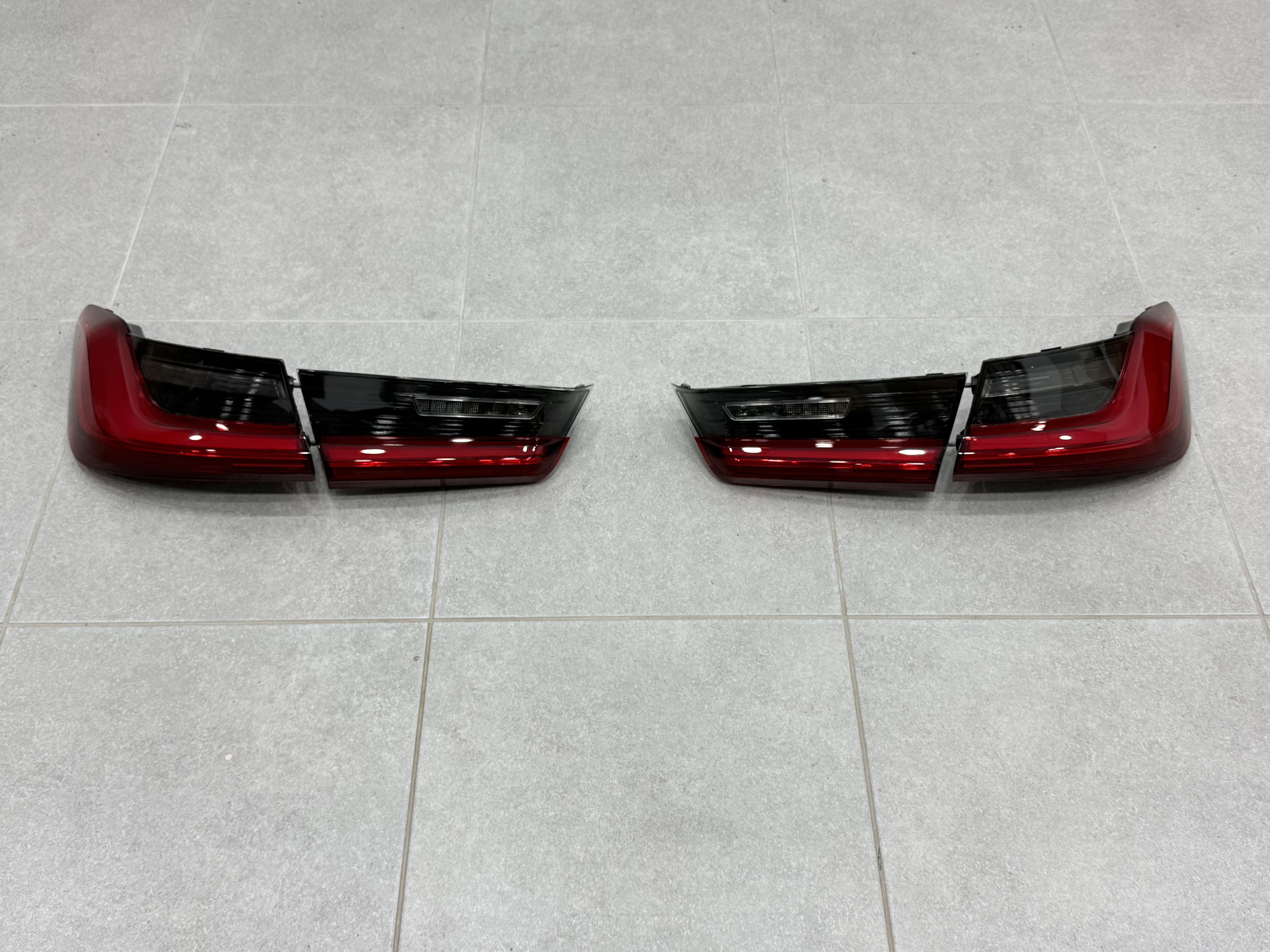 Задні ліхтарі Європа з жовтим поворотником для BMW 3 series G20 G80 2019- 2