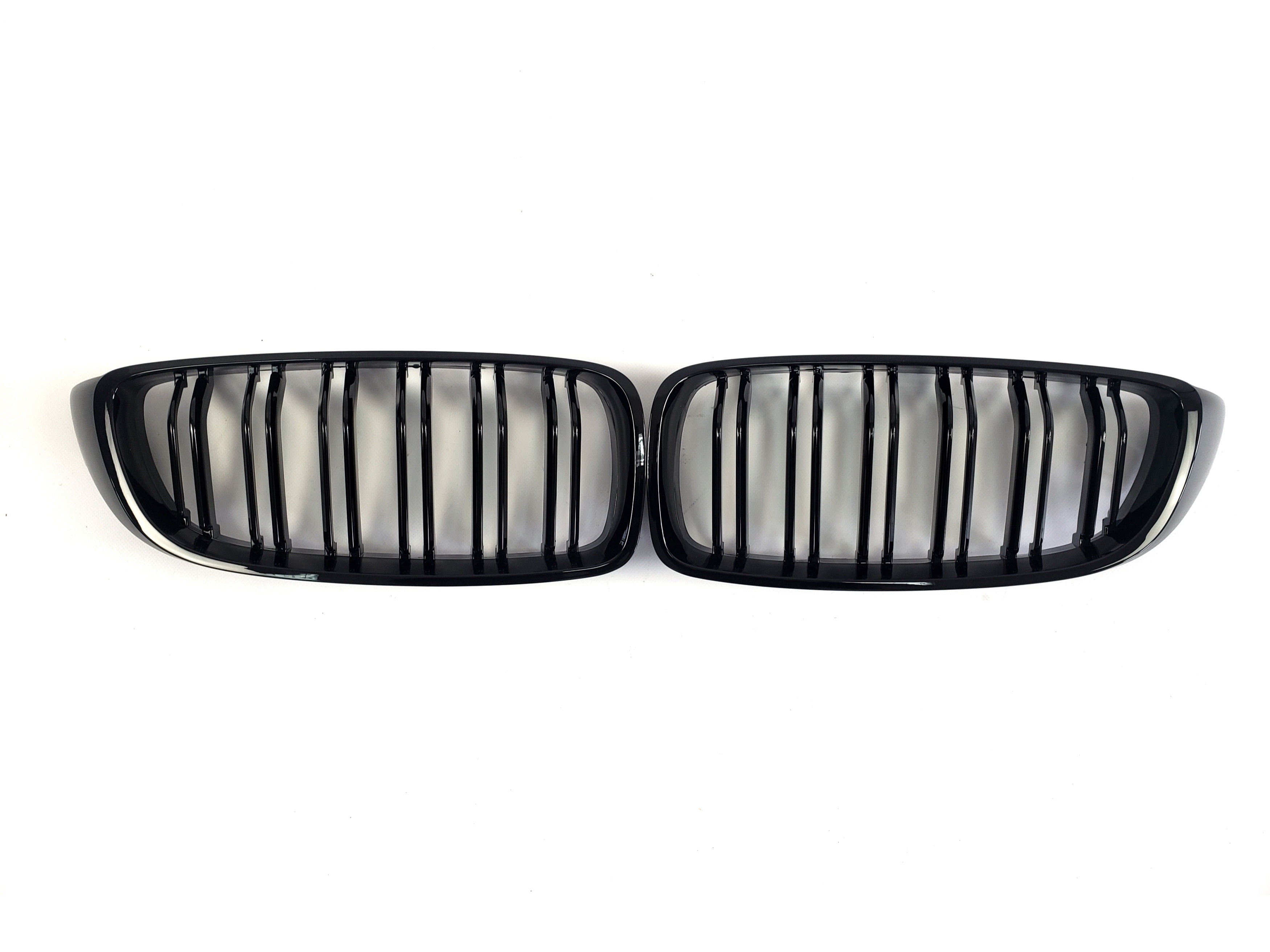 Ніздрі Чорний глянець (Подвійні M-Look) на BMW 4 Series F32 / F33 2013-2020 року