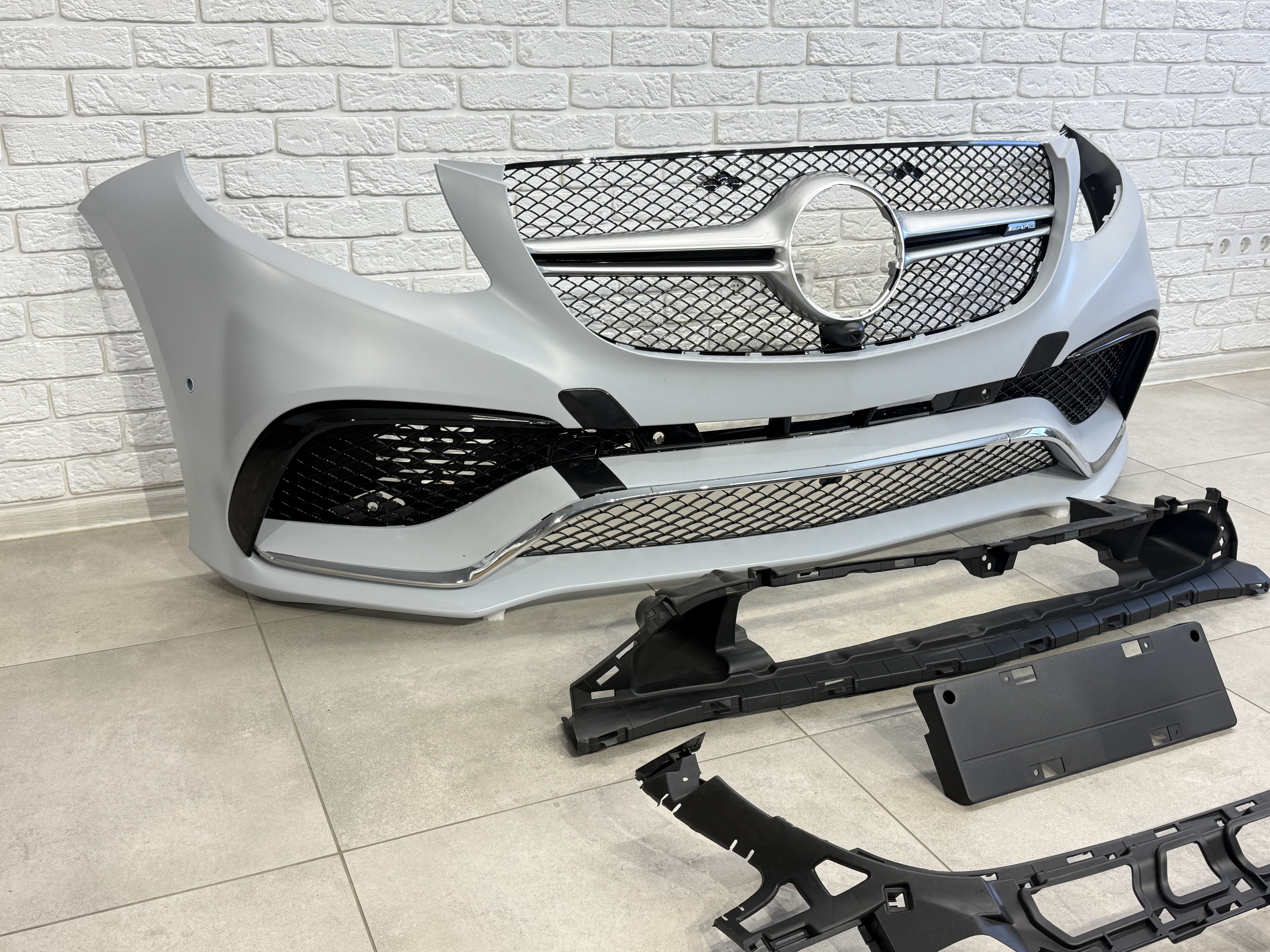 Комплект обвісу GLE63 AMG Mercedes Benz GLE class W166 2015-2018 3
